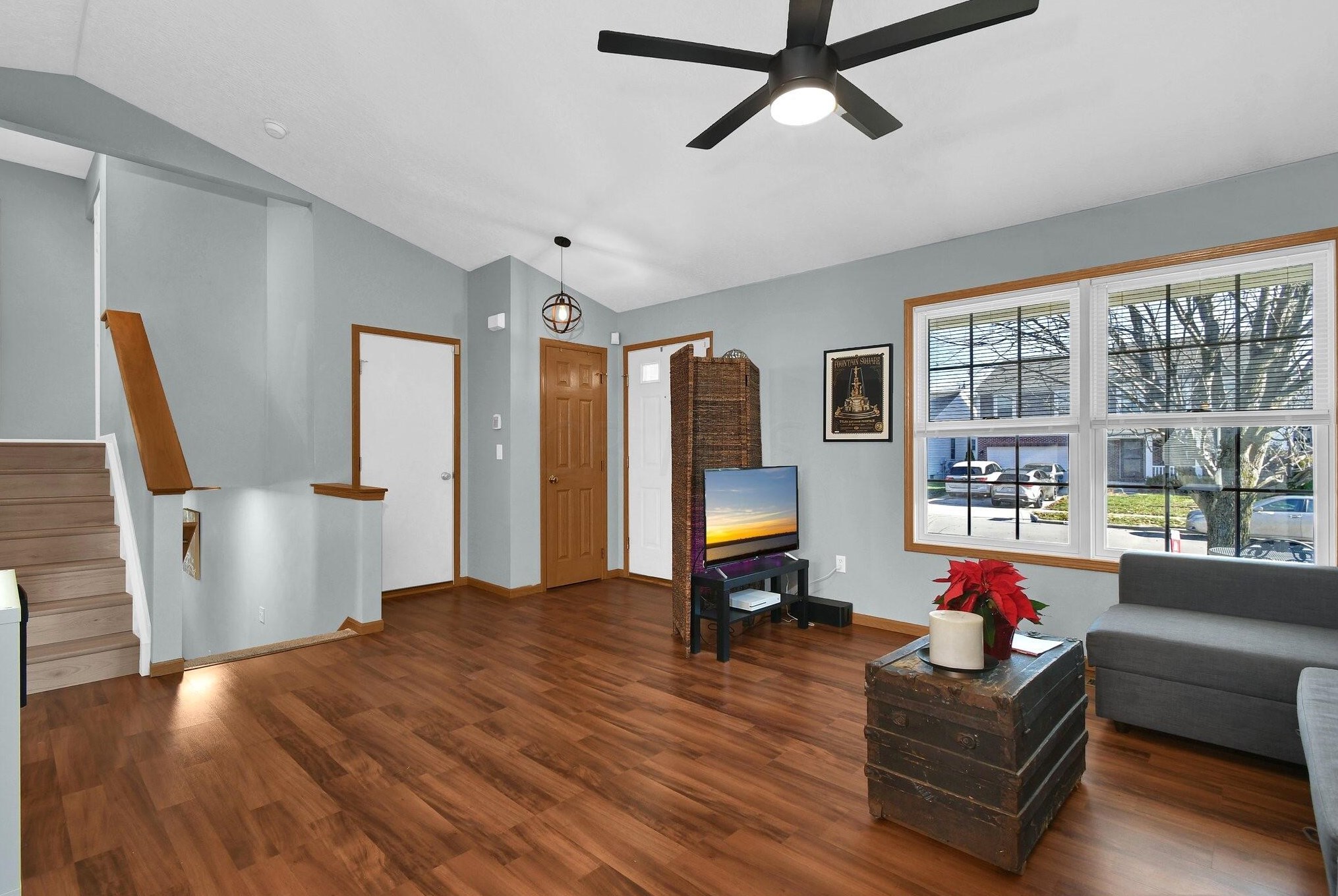 2859 Alderwood Dr, Columbus OH  43219-5044 exterior