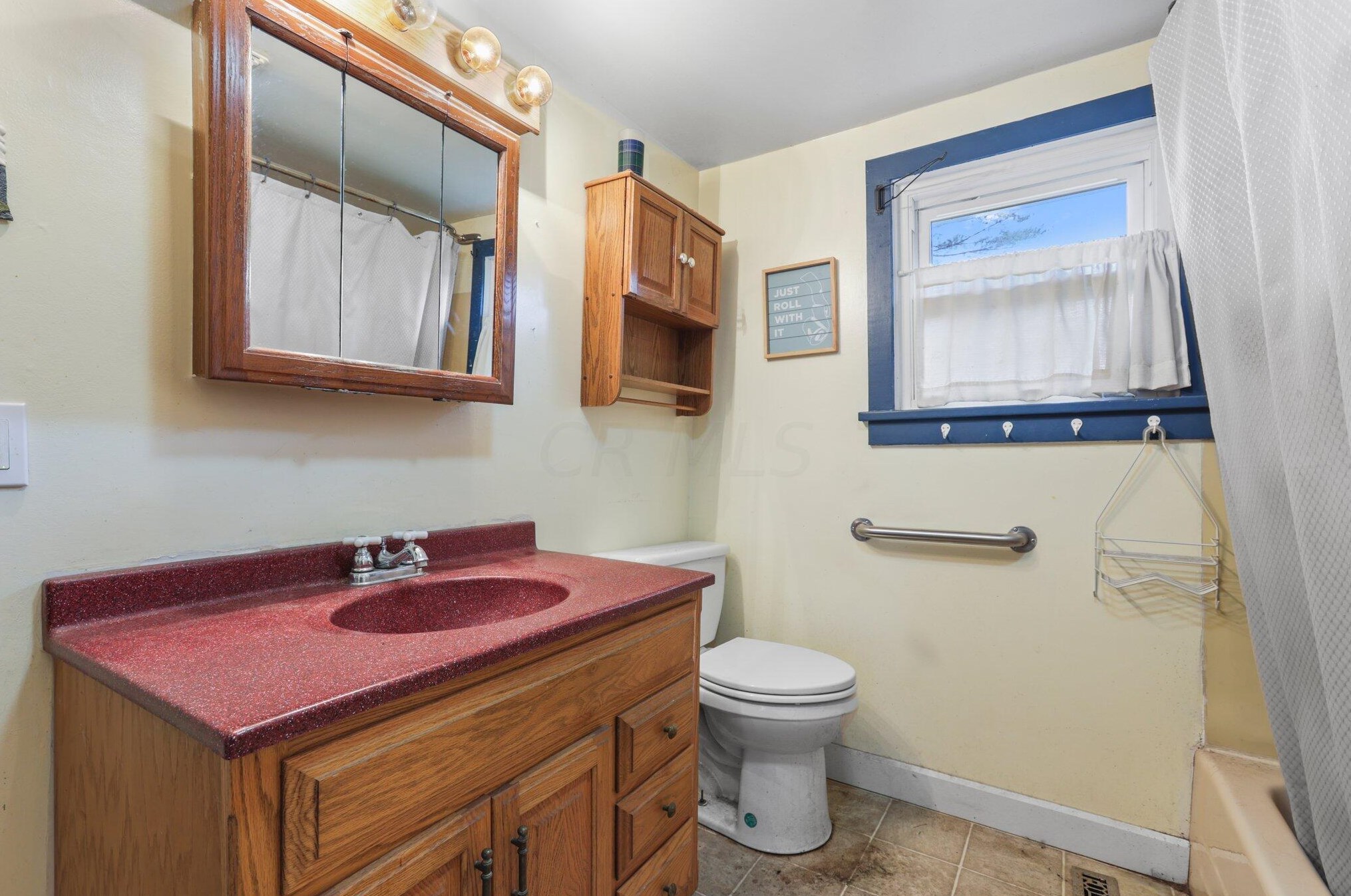 713 Grace Ave, Coshocton OH  43812-1017 exterior