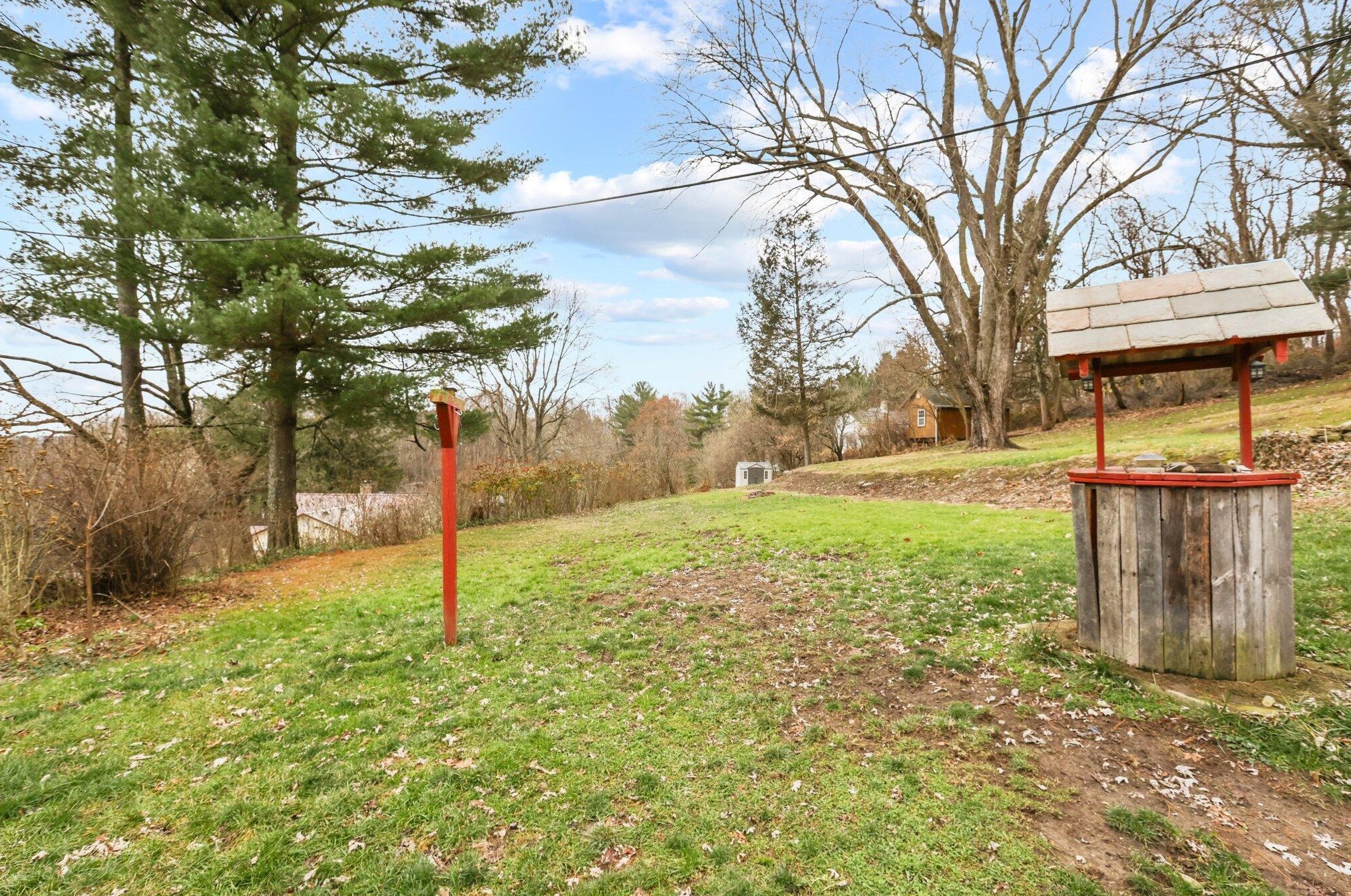 713 Grace Ave, Coshocton OH  43812-1017 exterior