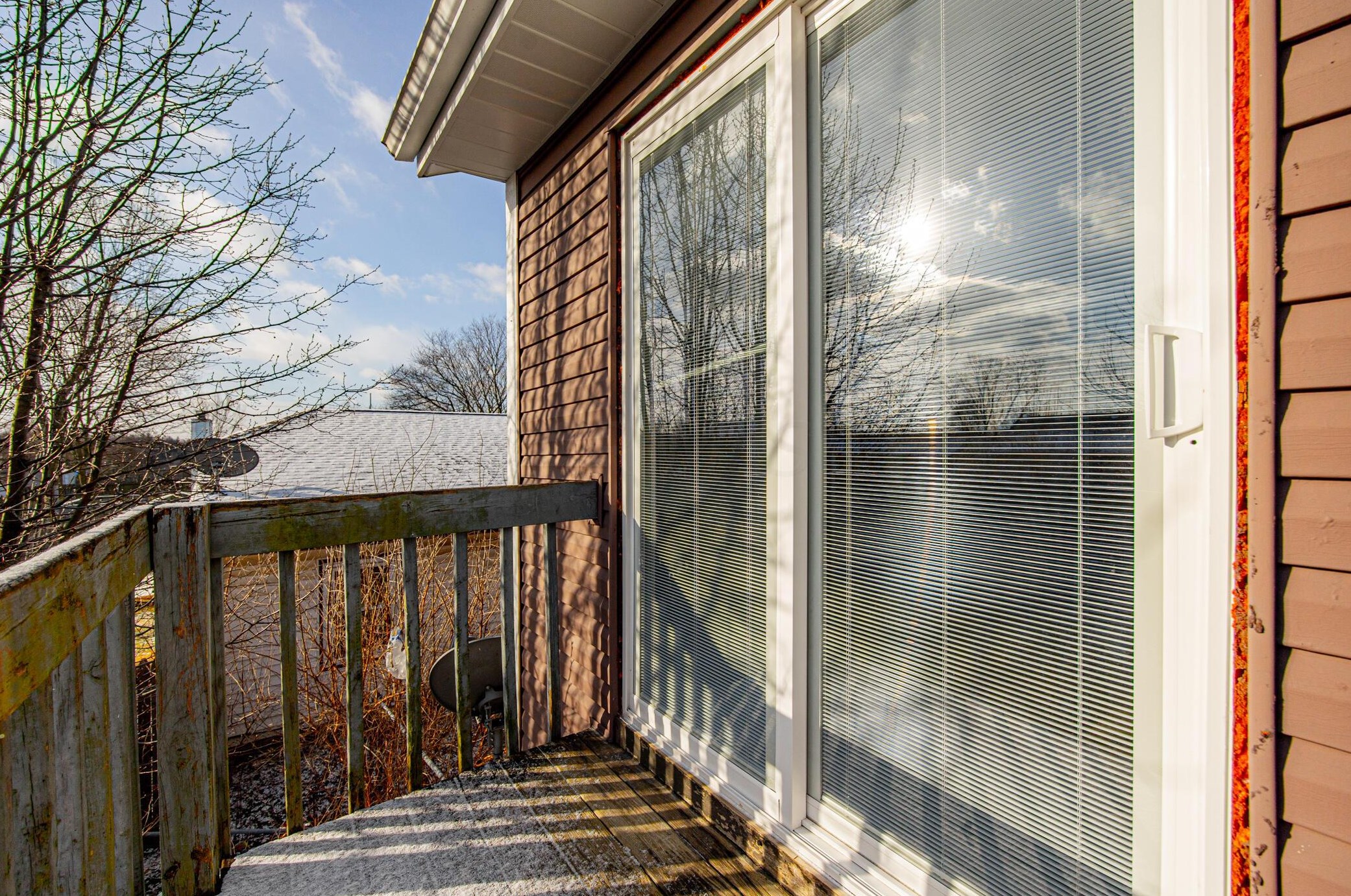 4066 Acres Dr, Columbus OH  43207-4639 exterior