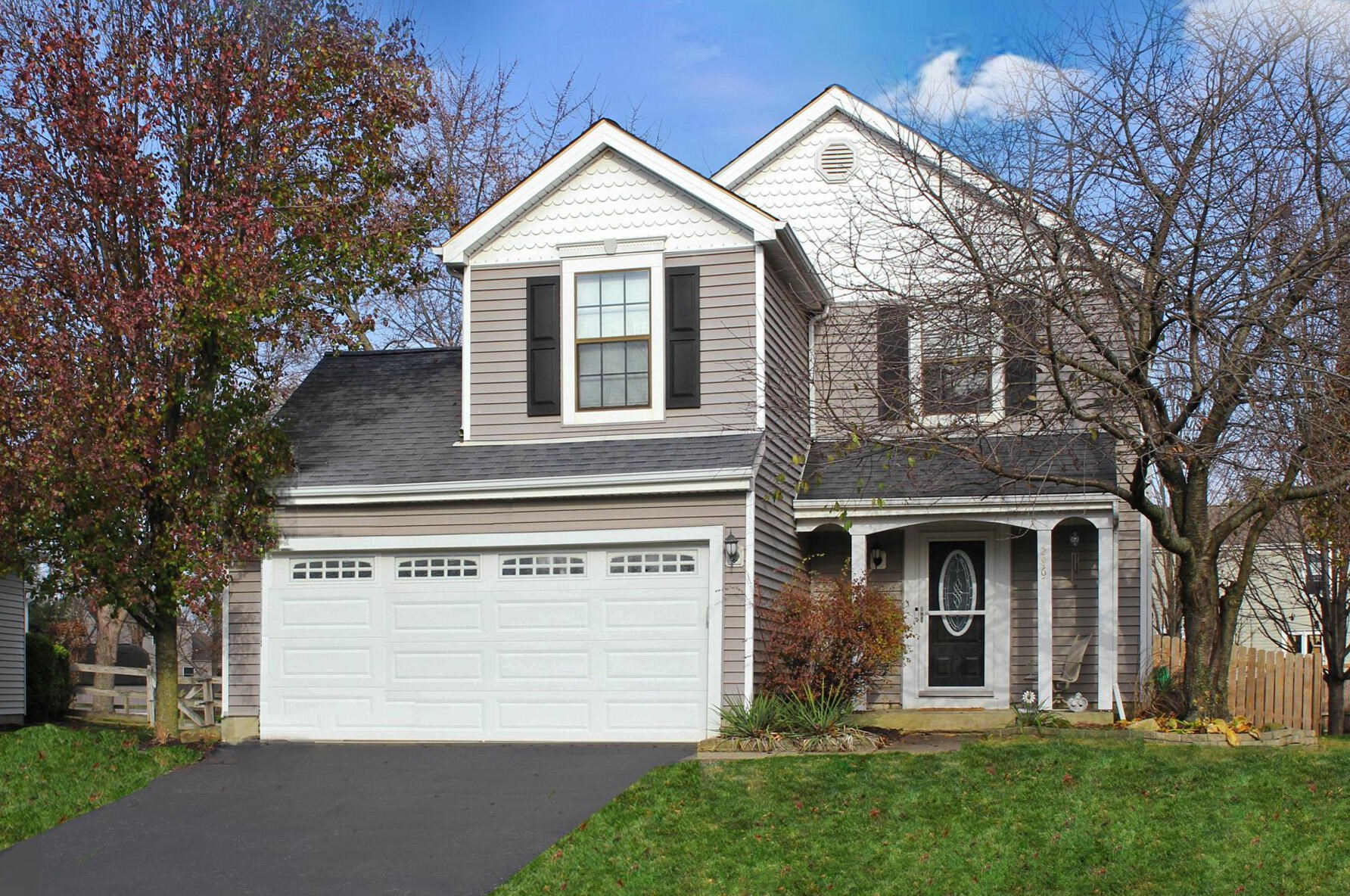 2967 Stone Mountain Dr, Pickerington, OH 43147-9035