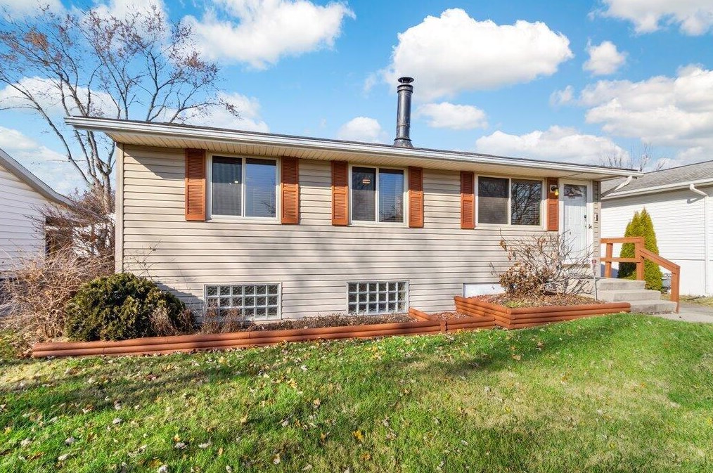 1763 Riverbend Rd, Columbus, OH 43223-3536