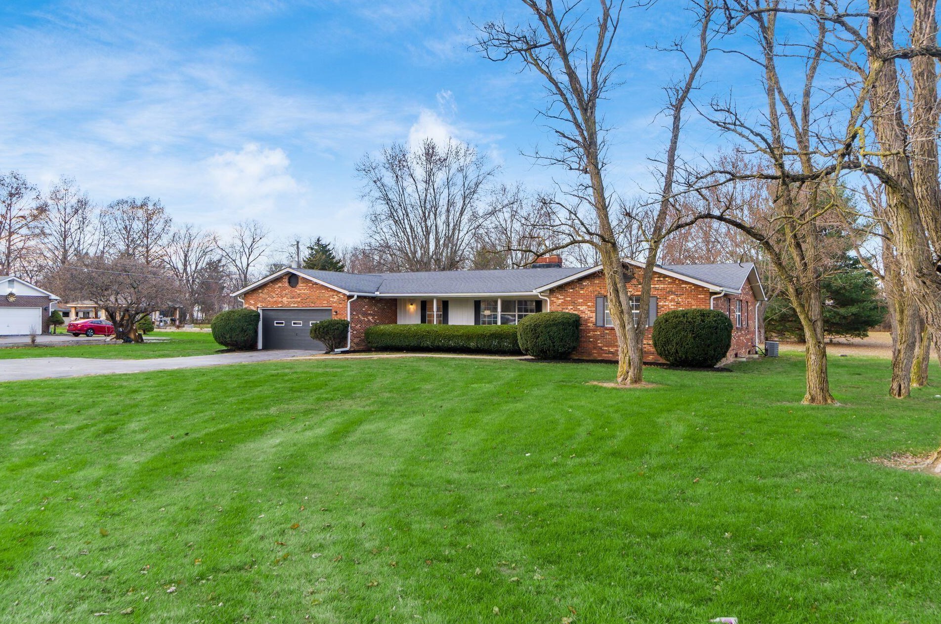 5193 Norton Rd, Darbydale, OH 43123