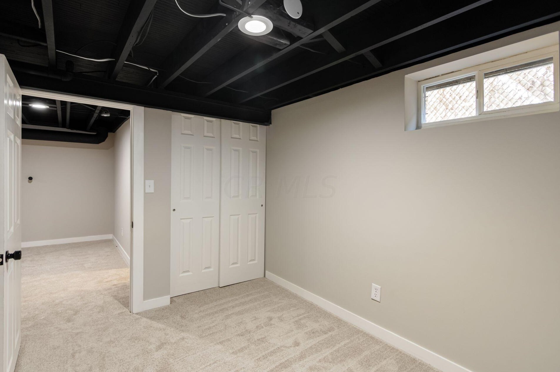 1364 Huy Rd, Columbus OH 43224-3558 exterior