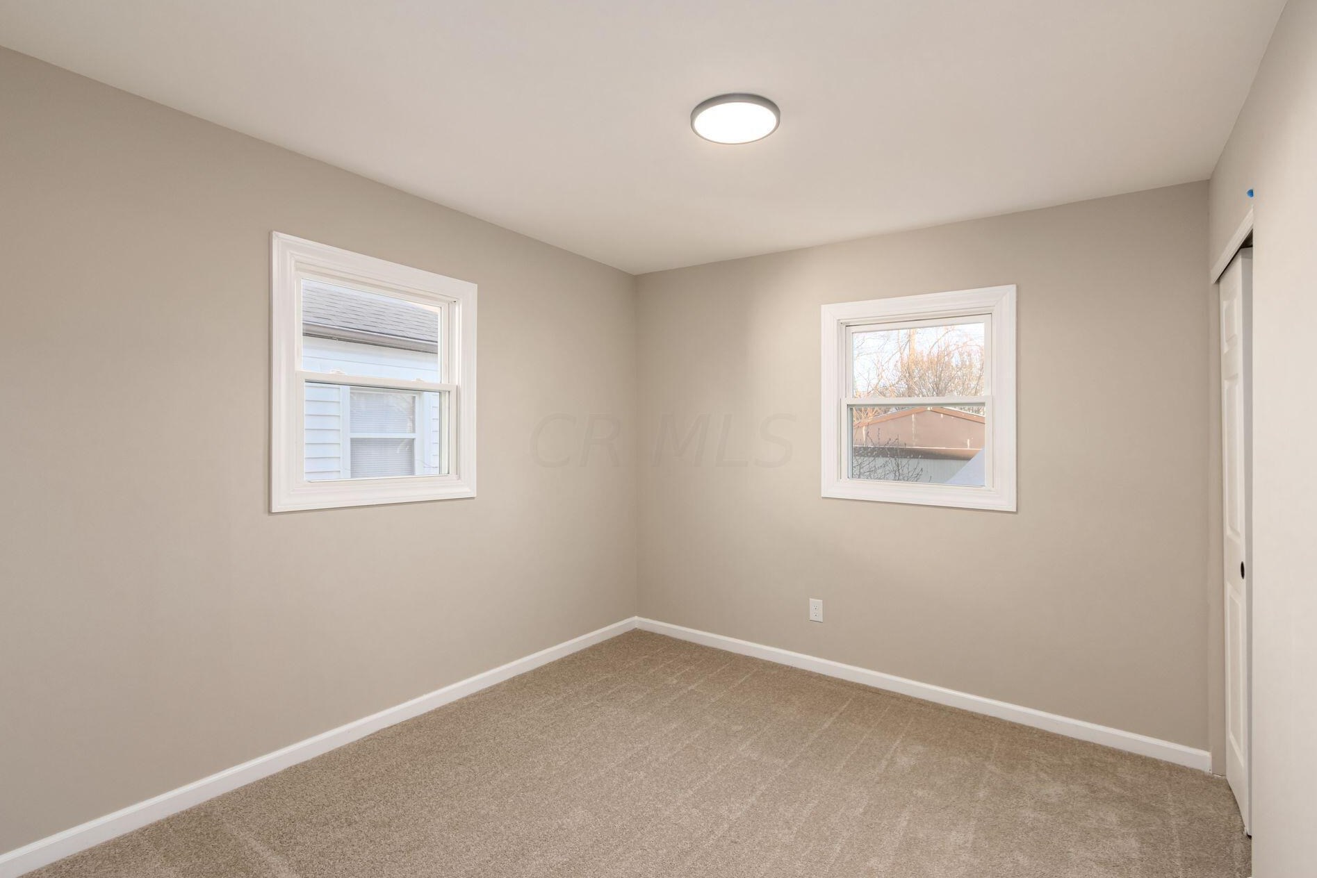 1364 Huy Rd, Columbus OH 43224-3558 exterior