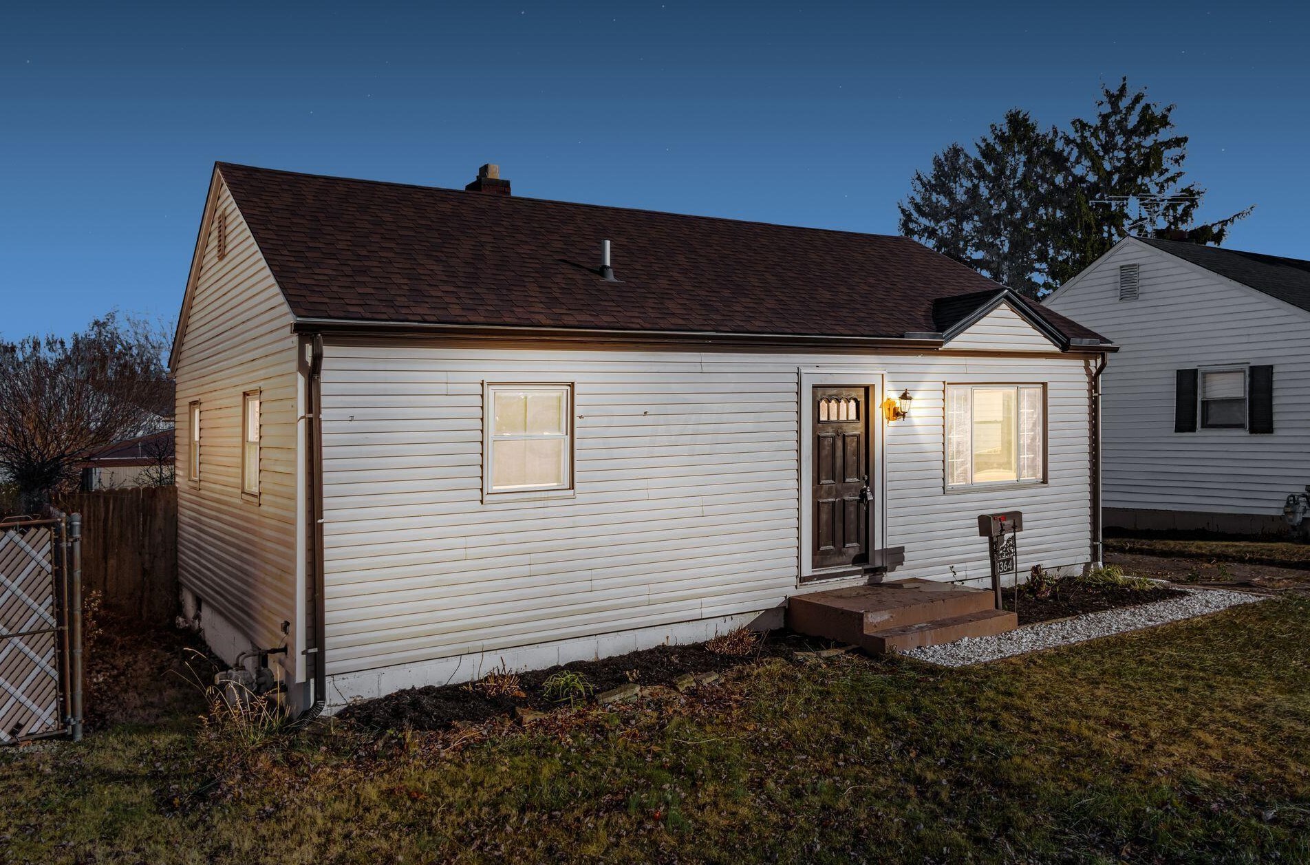 1364 Huy Rd, Columbus, OH 43224-3562