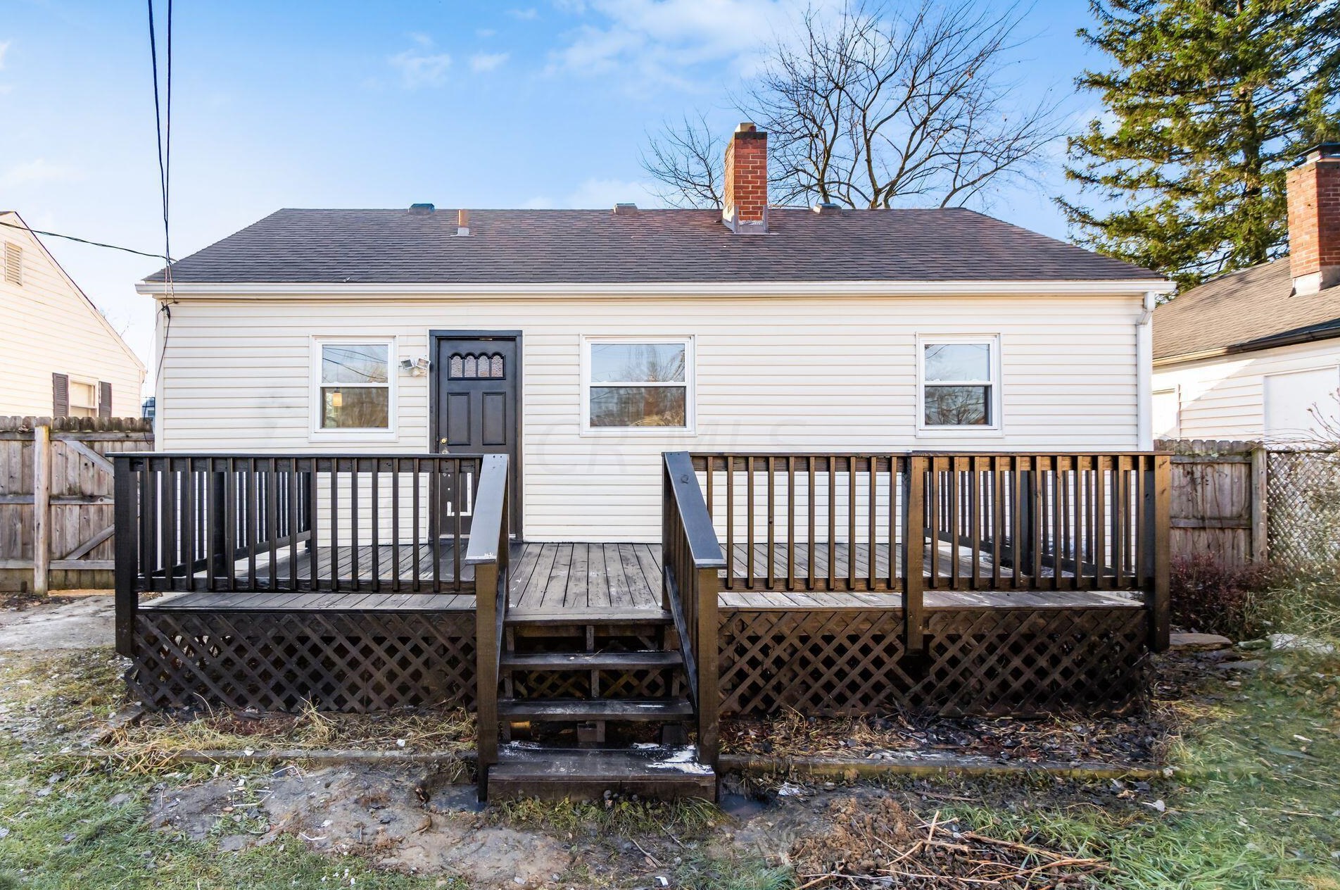 1364 Huy Rd, Columbus OH 43224-3558 exterior