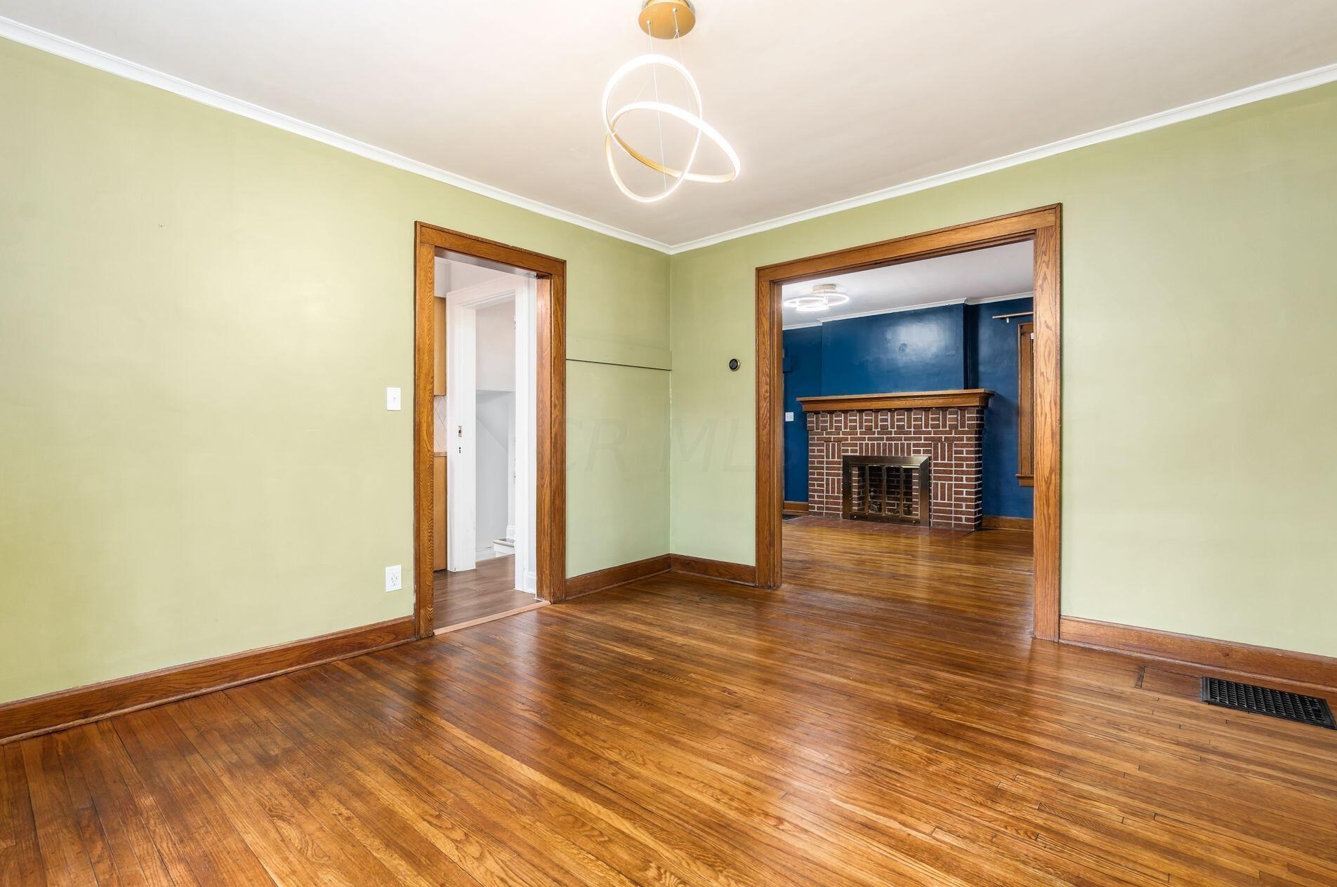 845 Cassingham Rd, Columbus OH  43209-2436 exterior