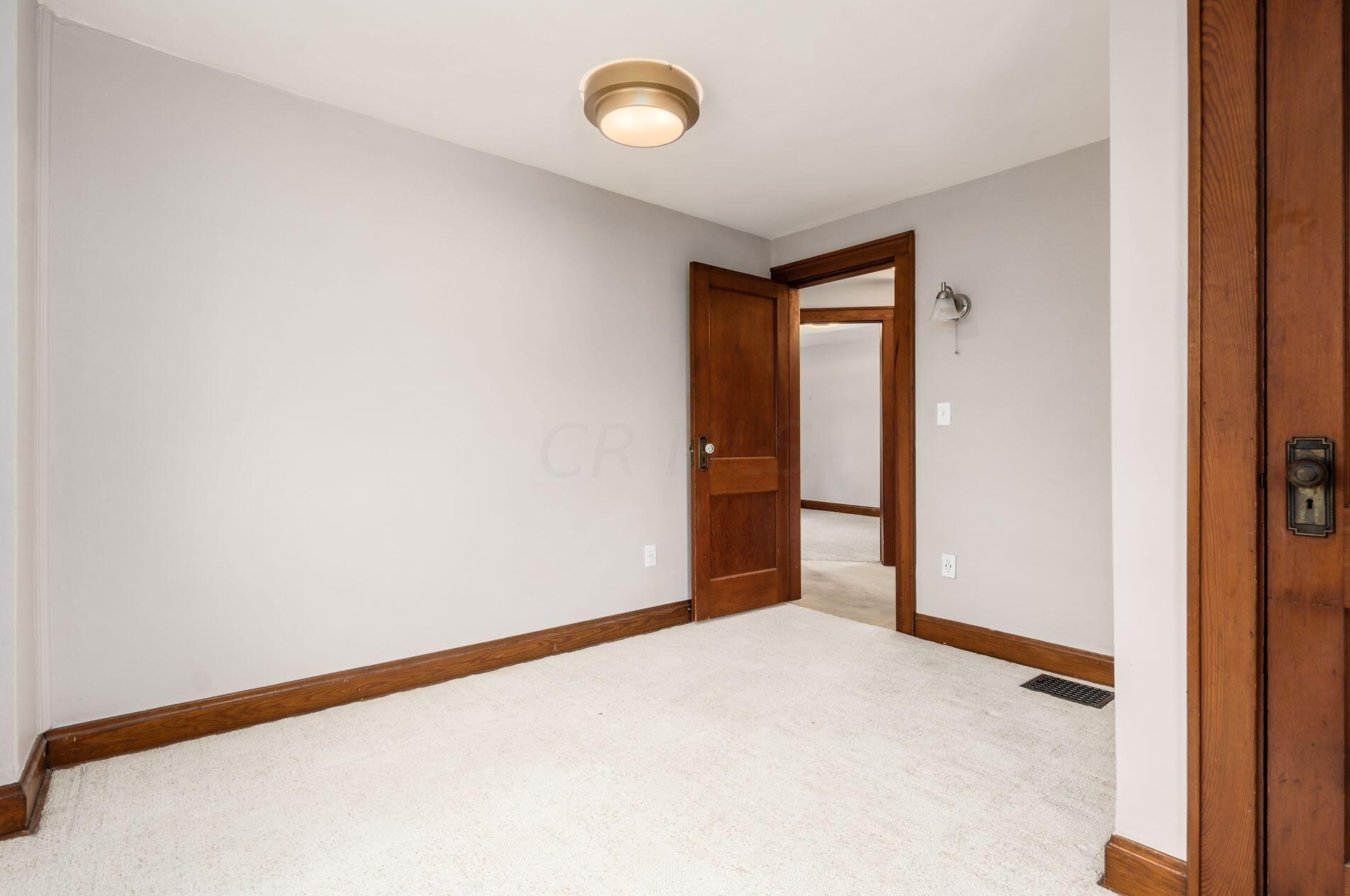 845 Cassingham Rd, Columbus OH  43209-2436 exterior