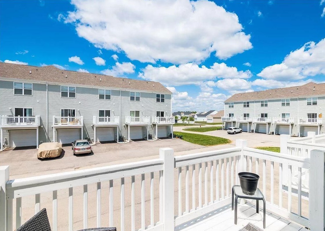 5806 Hayden Run Blvd, Dublin, OH 43016