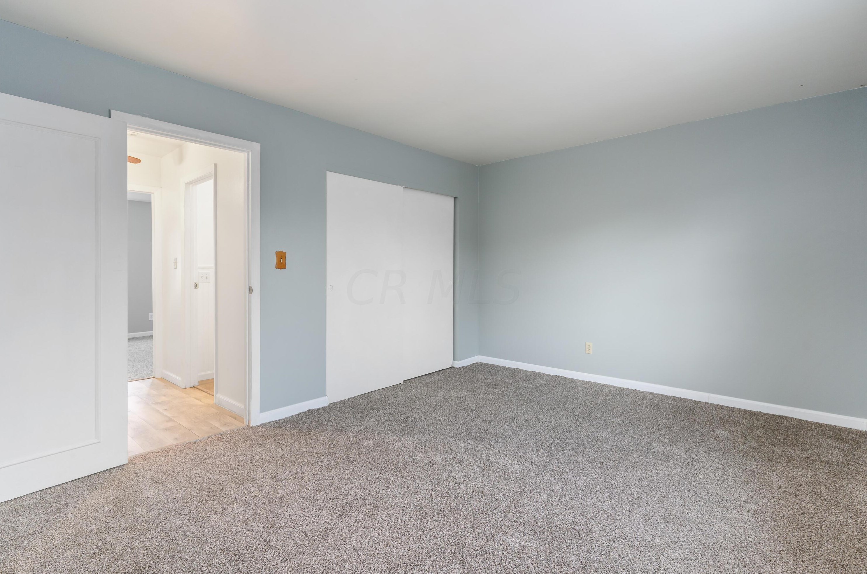 110 Tarryton Ct, Columbus OH 43228-1558 exterior