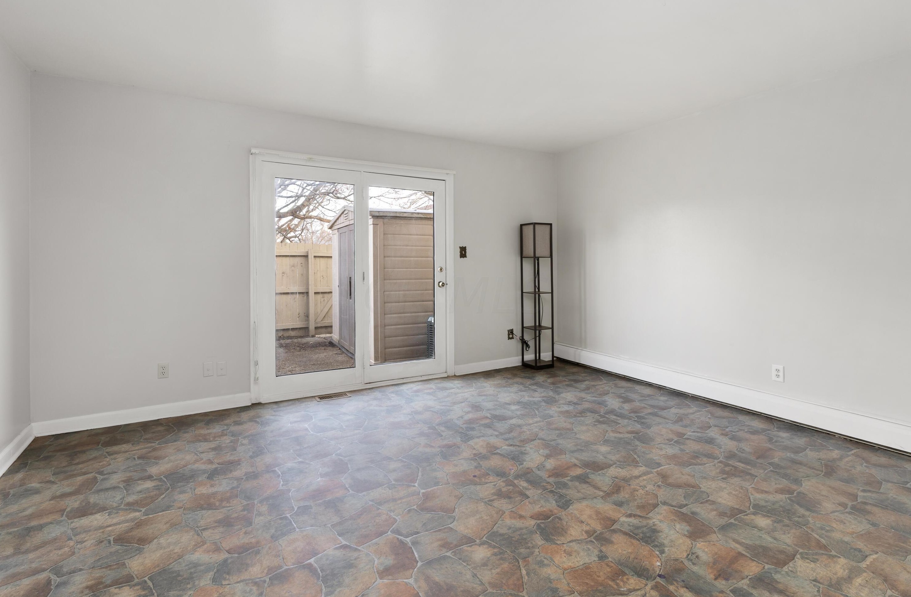 110 Tarryton Ct, Columbus OH 43228-1558 exterior