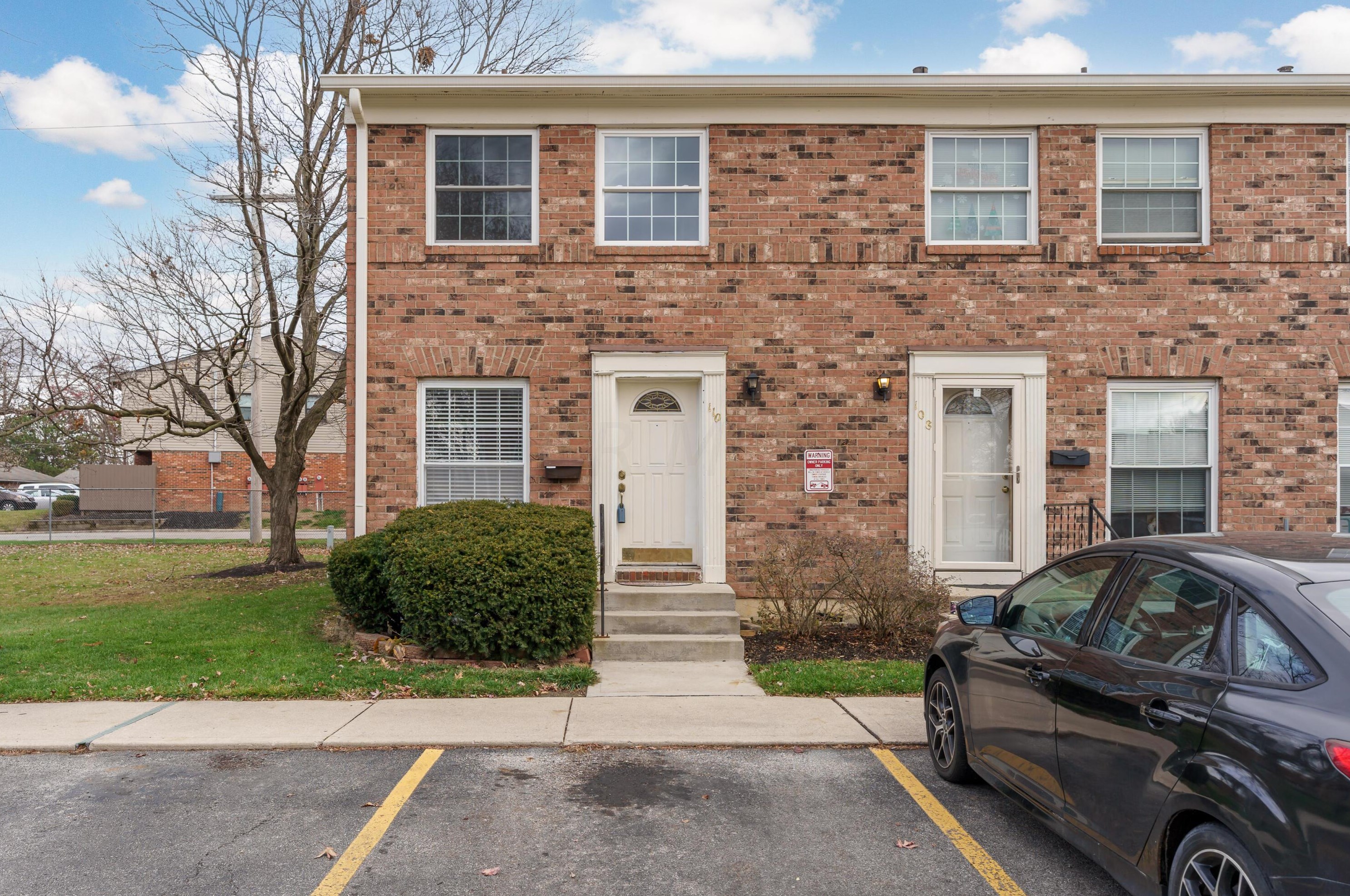 110 Tarryton Ct, Columbus, OH 43228-6501