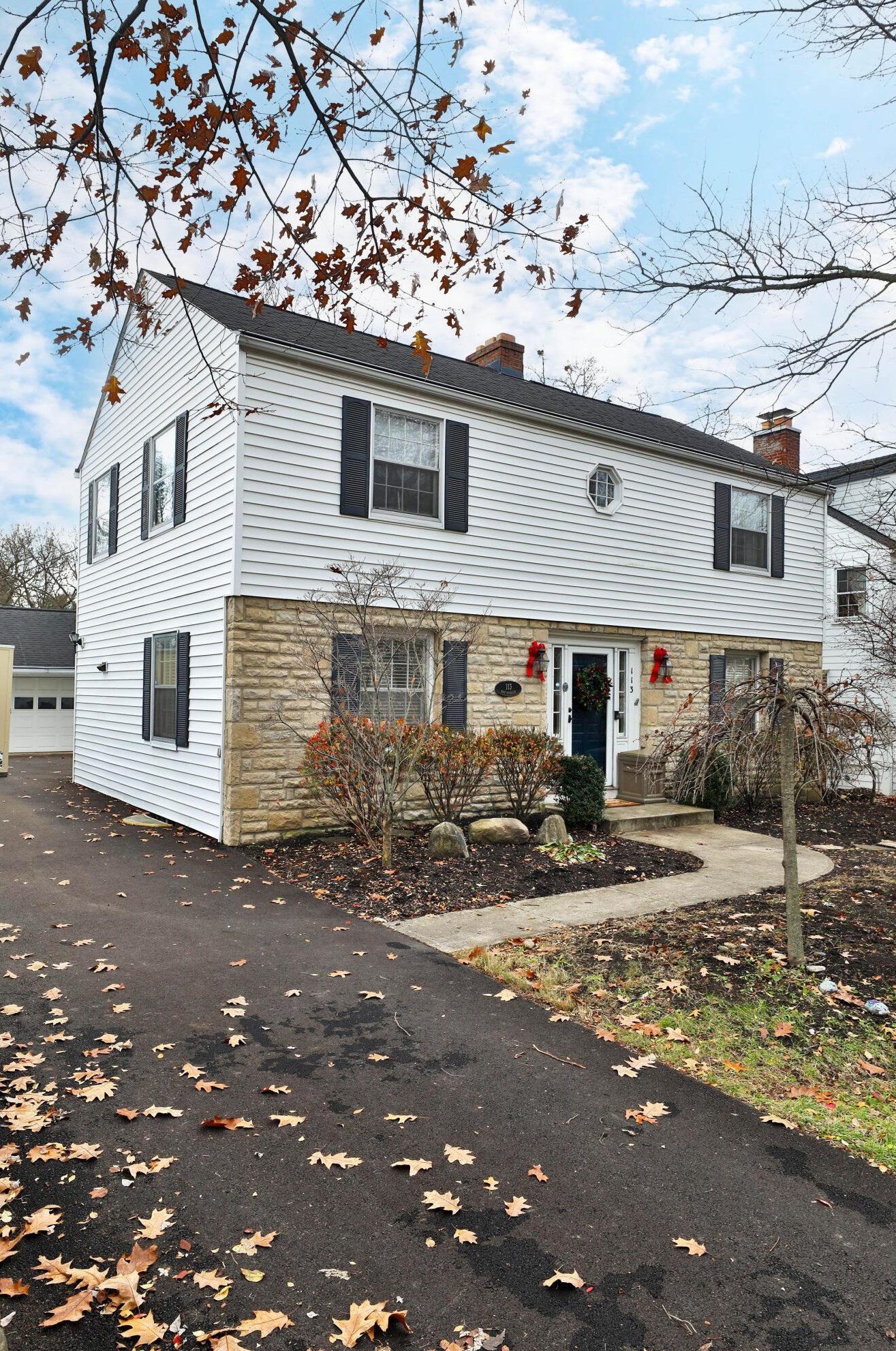 113 Riverglen Dr, Columbus, OH 43085-3665