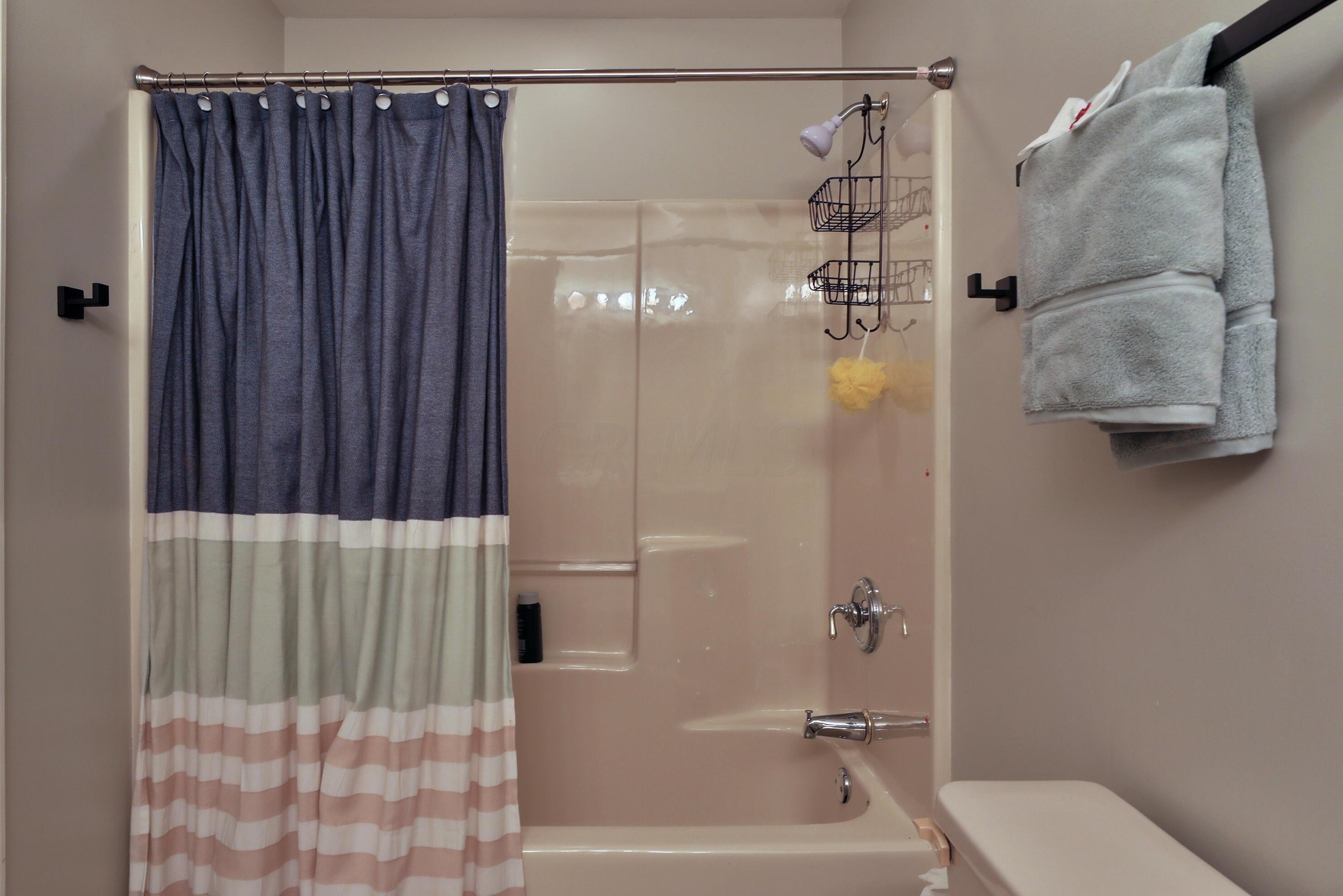 113 Riverglen Dr, Columbus OH 43085-3665 exterior