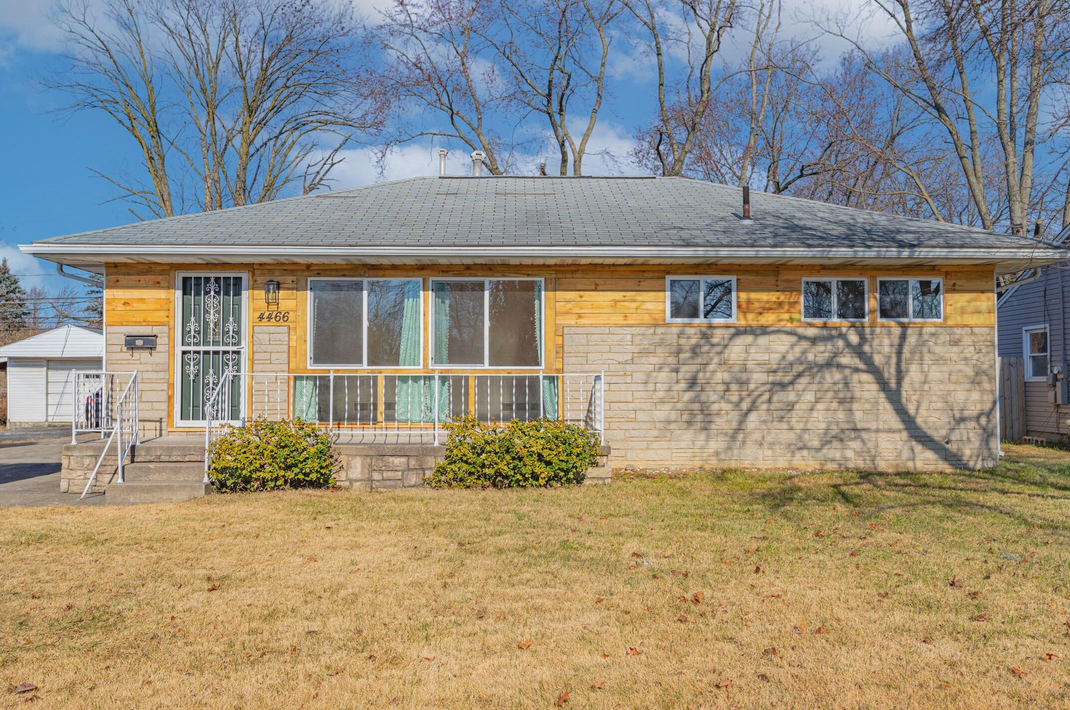 4466 E Livingston Ave, Columbus, OH 43227