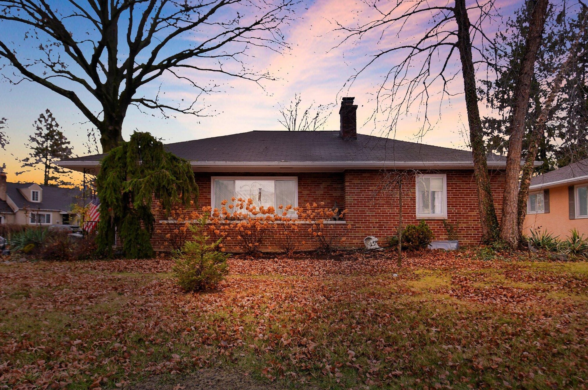 2827 Dover Rd, Columbus, OH 43209-3003