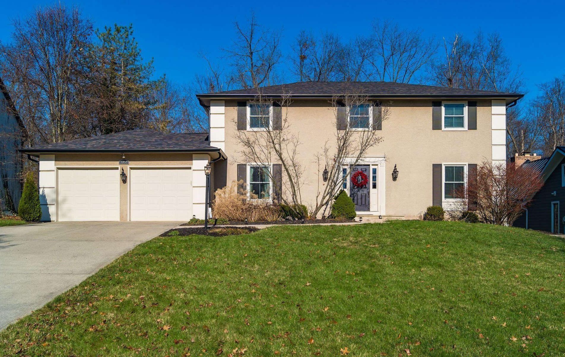 1088 Blind Brook Dr, Columbus, OH 43235-1207