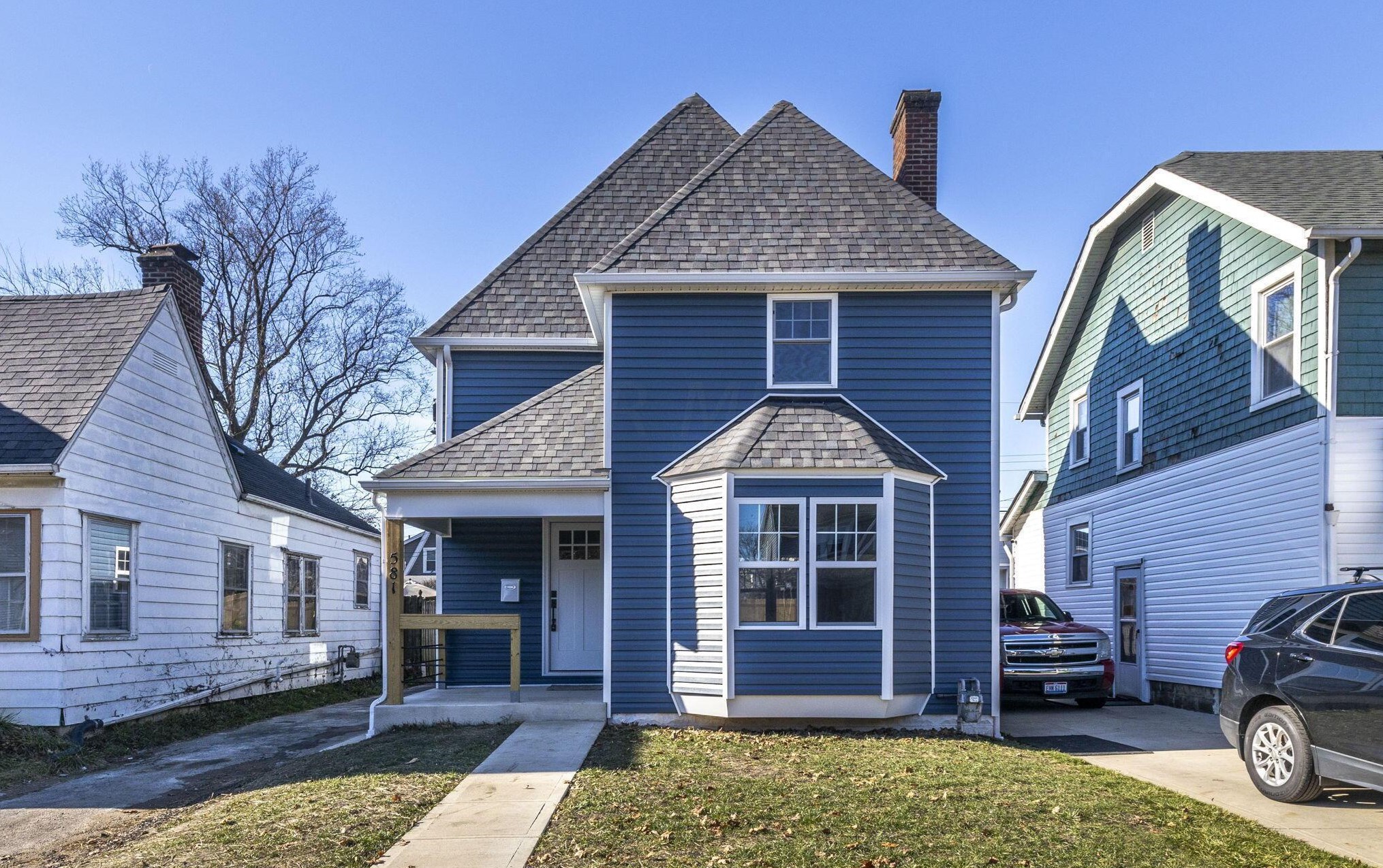 581 Clark Ave, Columbus, OH 43223-1603