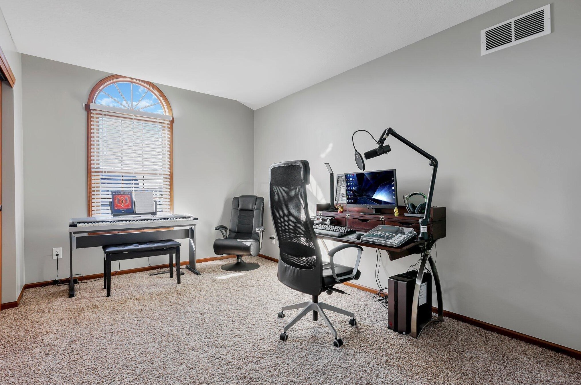 12500 Teal Ln, Pickerington OH  43147-8306 exterior