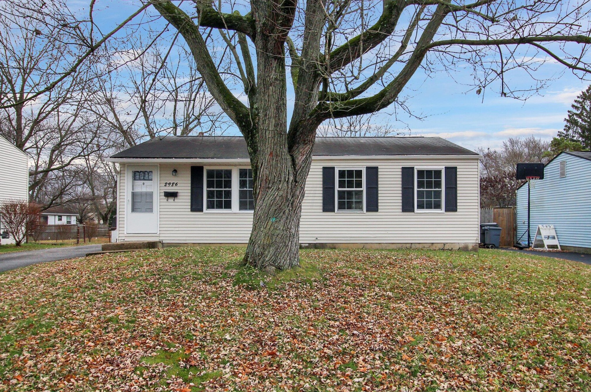 2986 Fleet Rd, Columbus, OH 43232-5202
