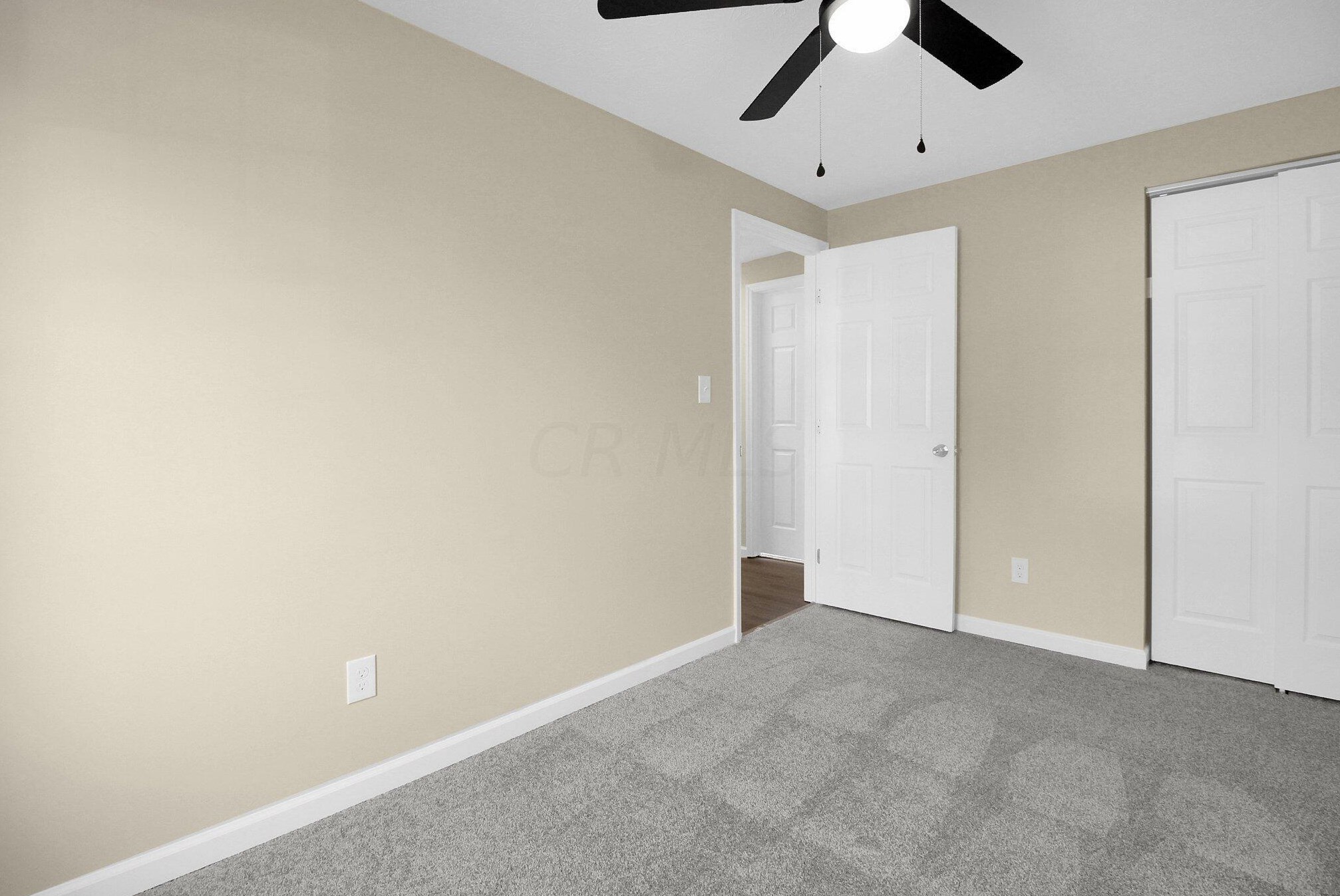 2986 Fleet Rd, Columbus OH 43232-5202 exterior