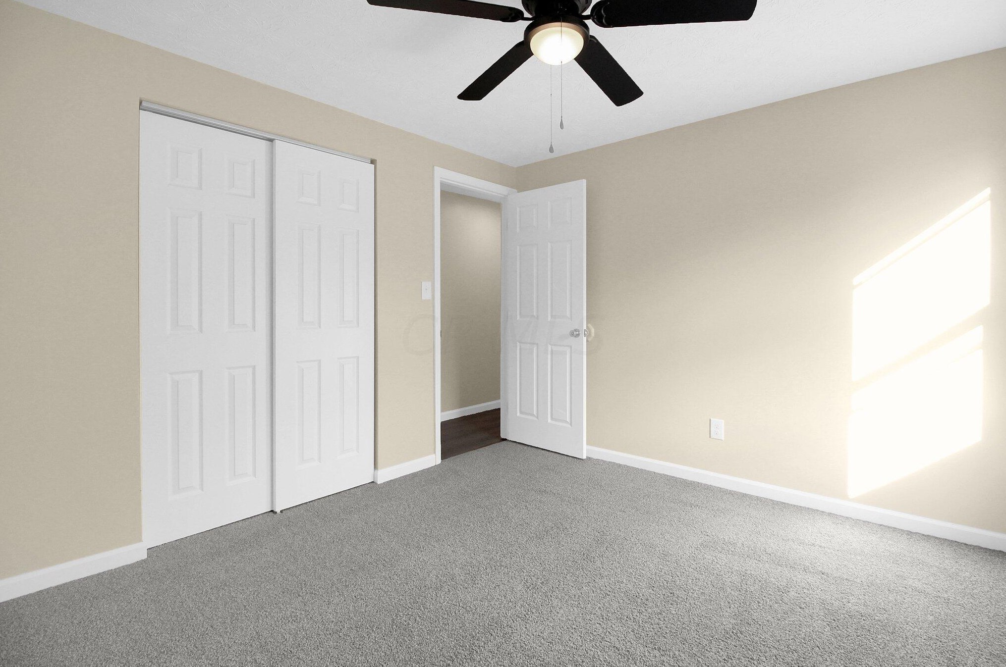 2986 Fleet Rd, Columbus OH 43232-5202 exterior