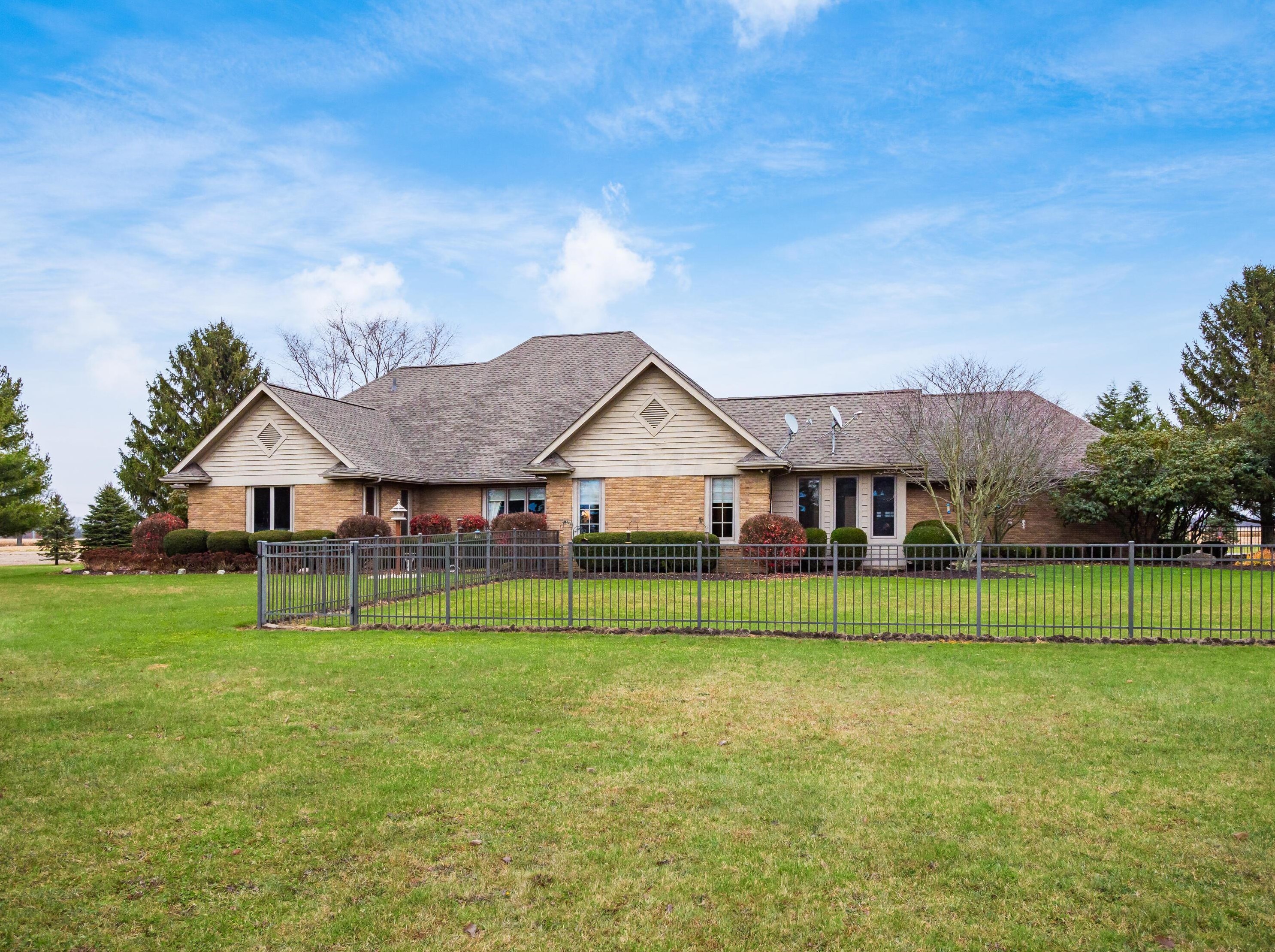 310 Roloson Rd, Delaware, OH 43015