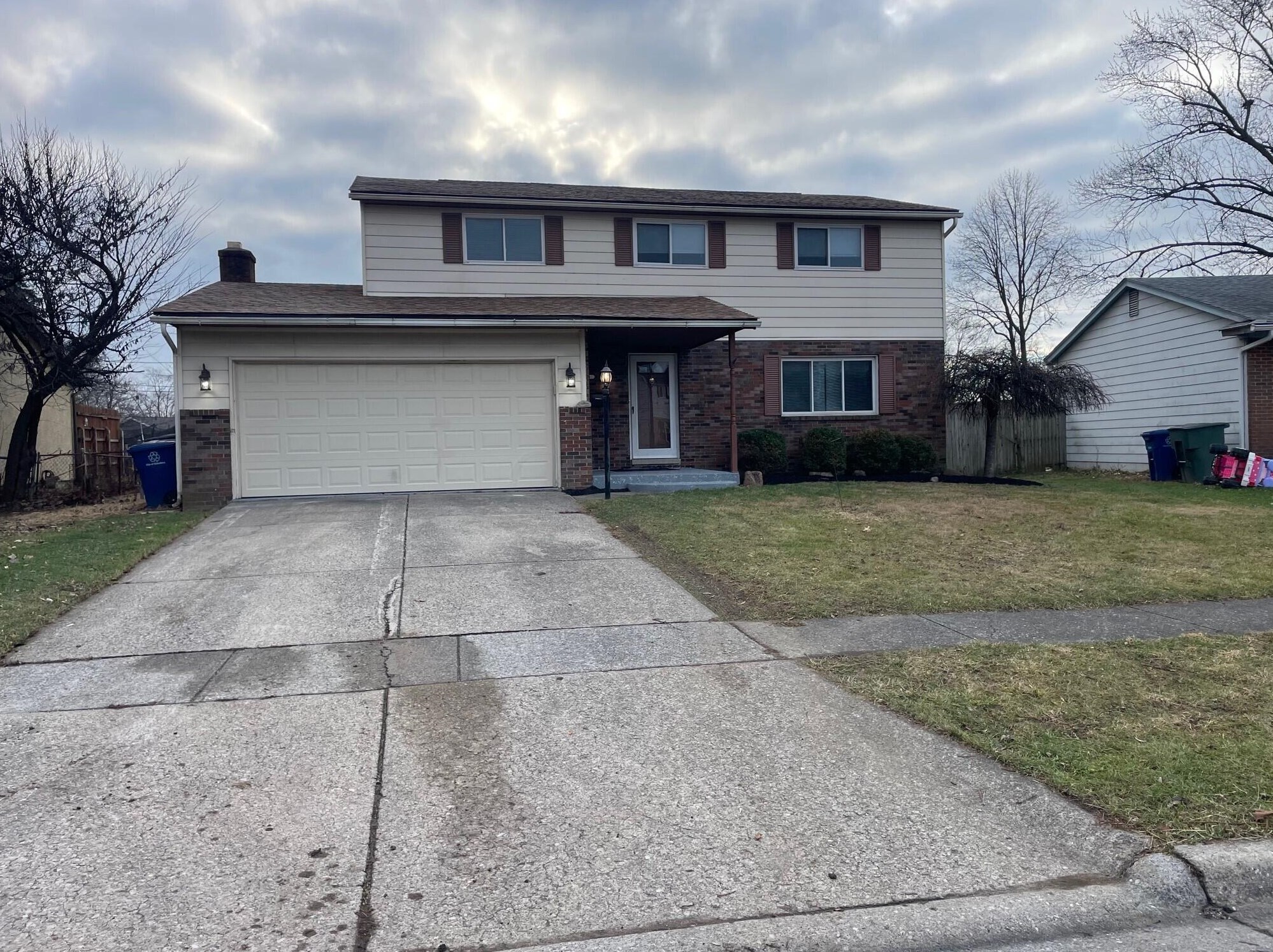 2091 Brittany Rd, Columbus OH  43229-5707 exterior