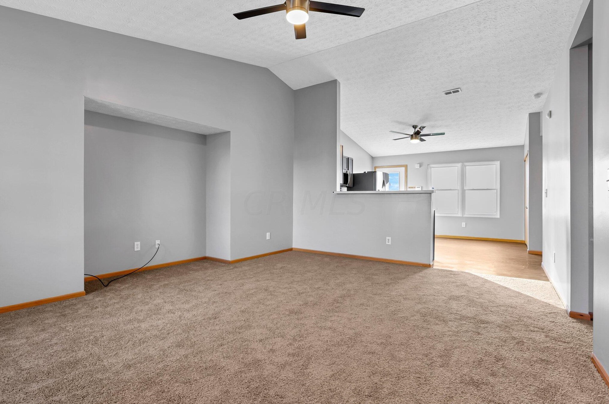 2719 Patrick Henry Ave, Columbus, OH 43207-6528