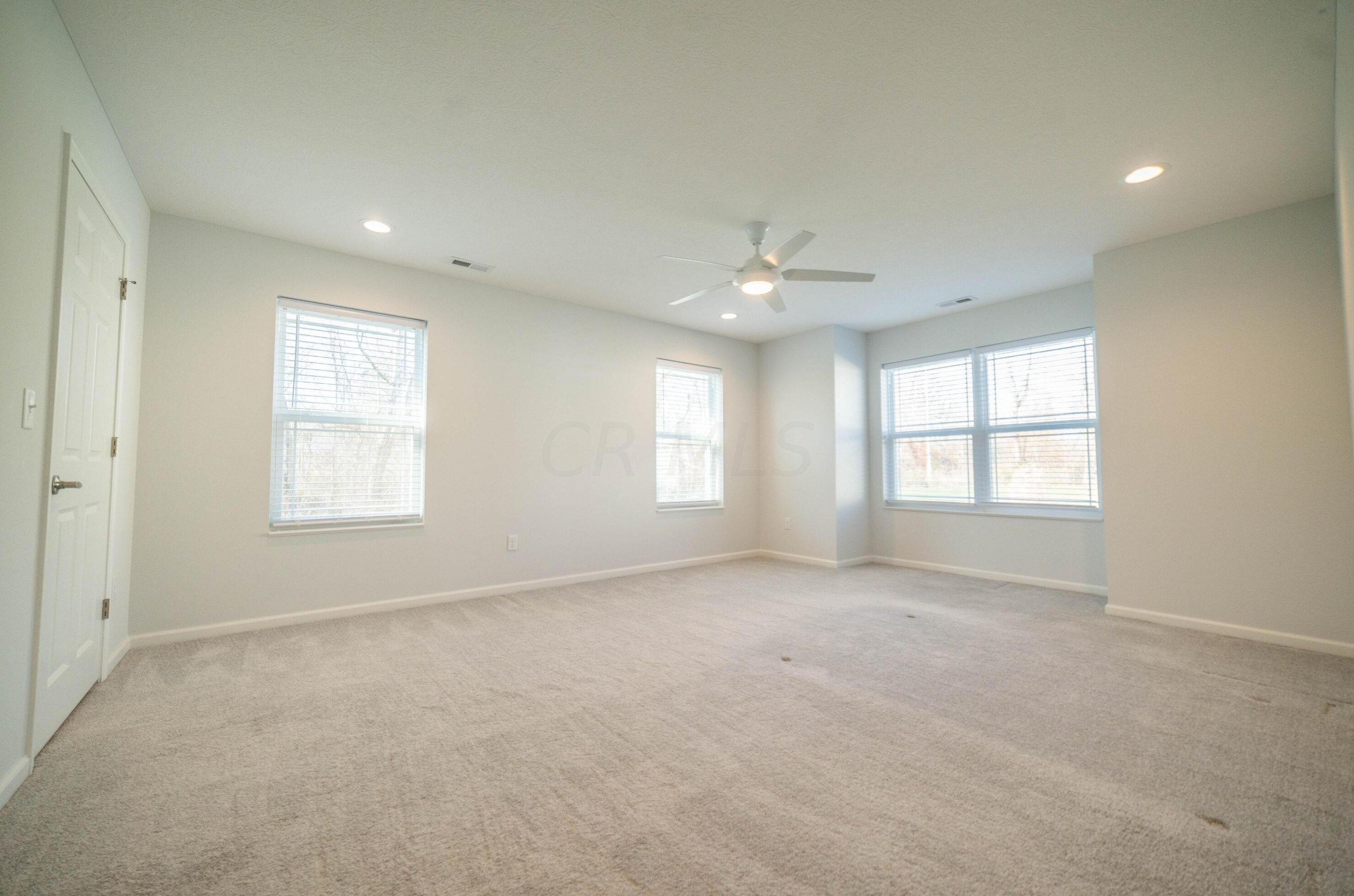 1407 Epworth Forest Dr, Lancaster OH  43130-7755 exterior