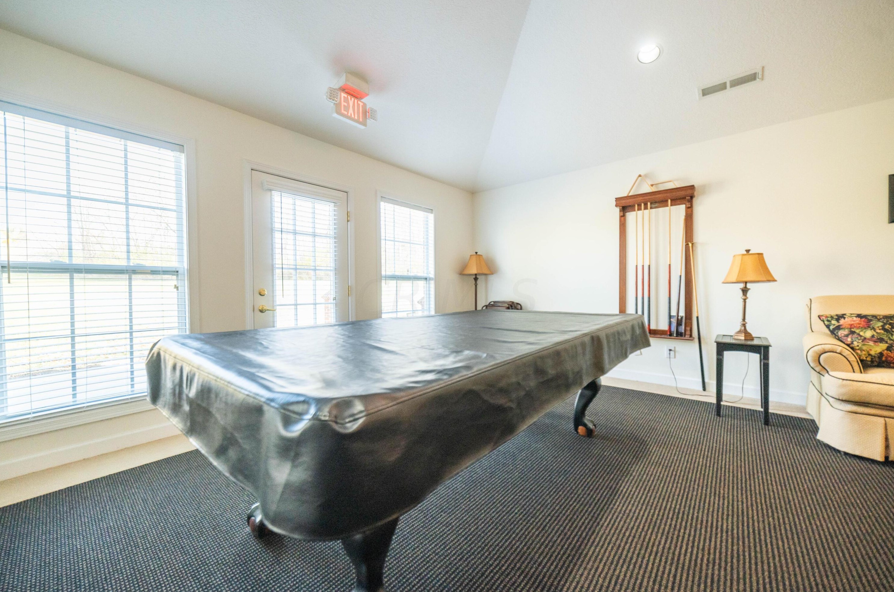 1407 Epworth Forest Dr, Lancaster OH  43130-7755 exterior