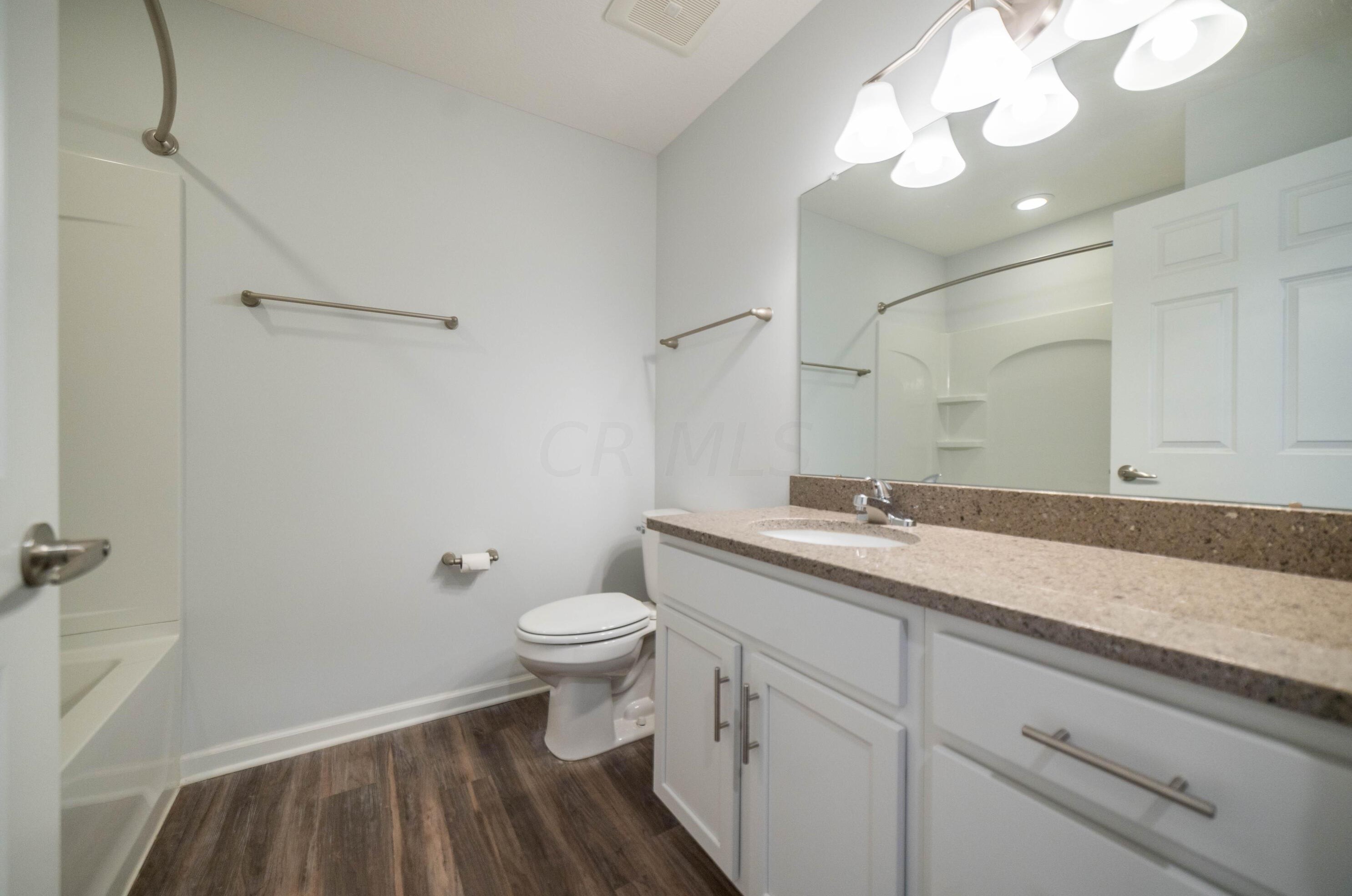 1407 Epworth Forest Dr, Lancaster OH  43130-7755 exterior