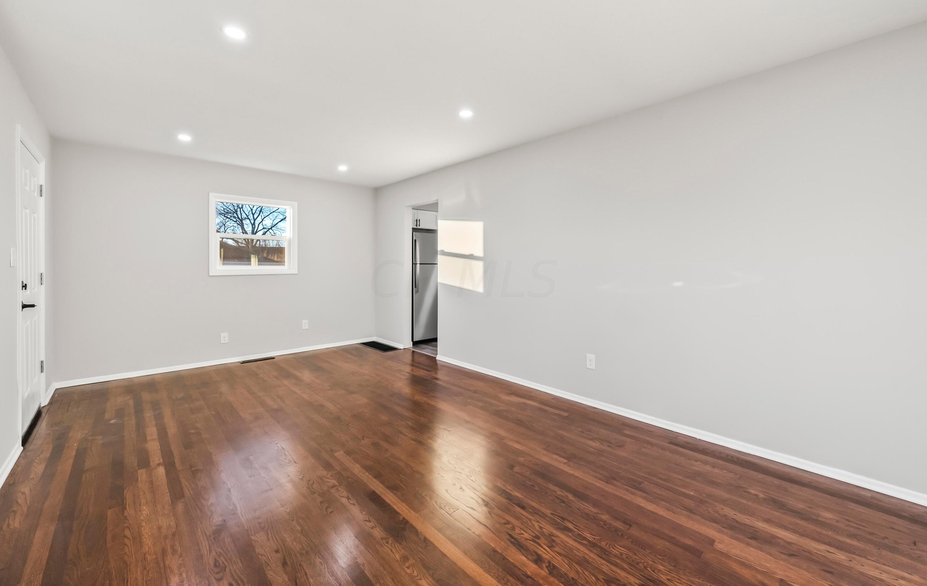 2984 Hampshire Rd, Columbus OH 43209-2654 exterior