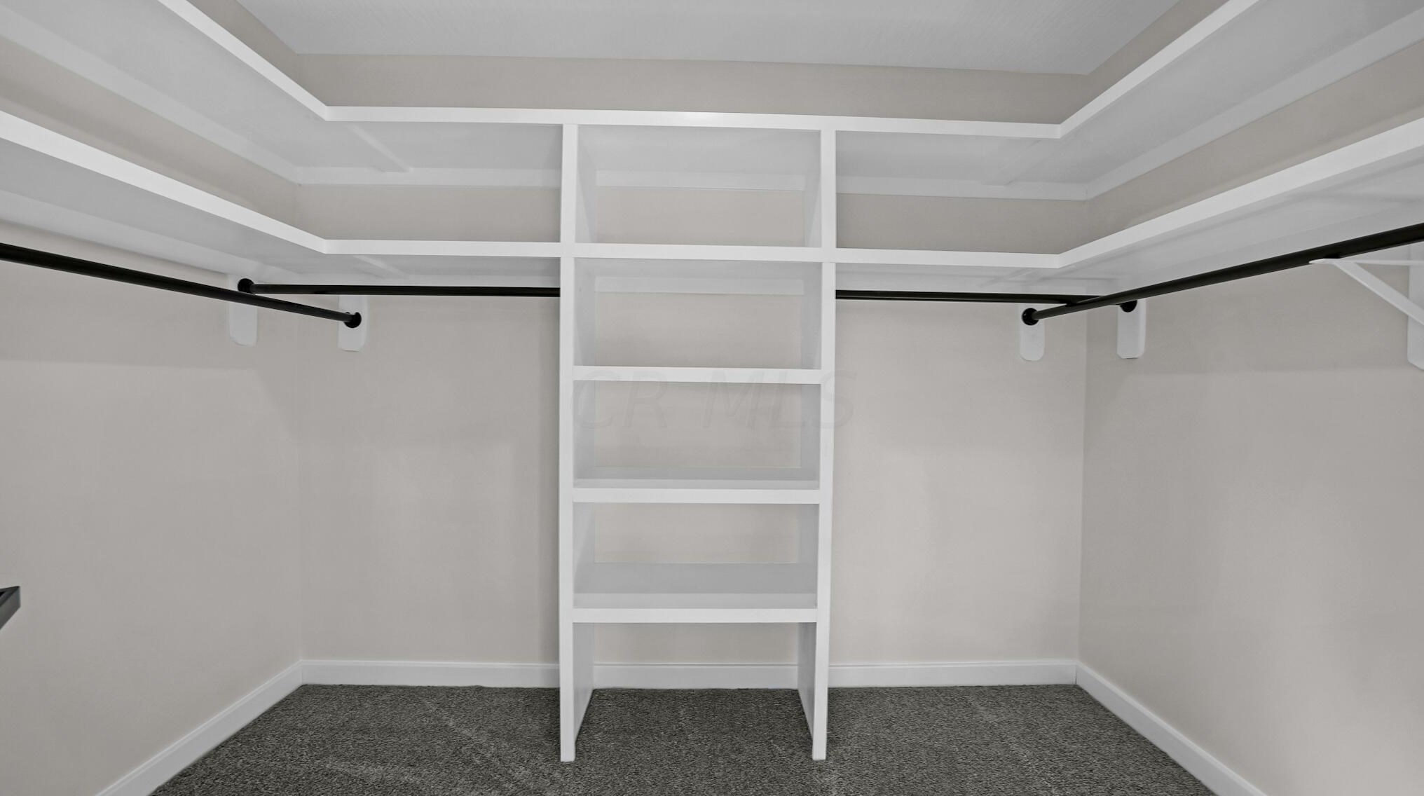 84 Inah Ave, Columbus OH 43228-2679 exterior