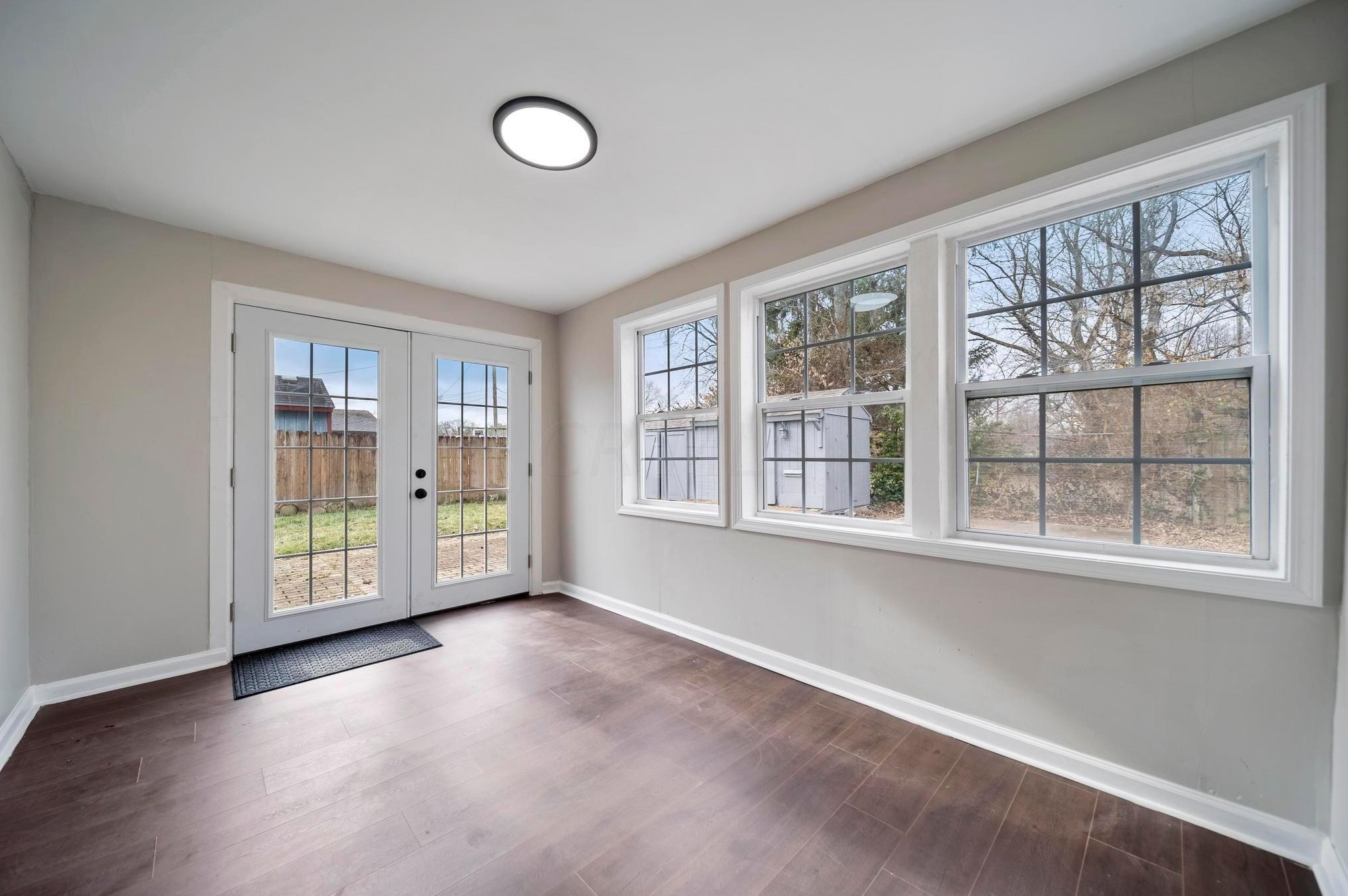 2477 Edsel Ave, Columbus OH  43207-2103 exterior