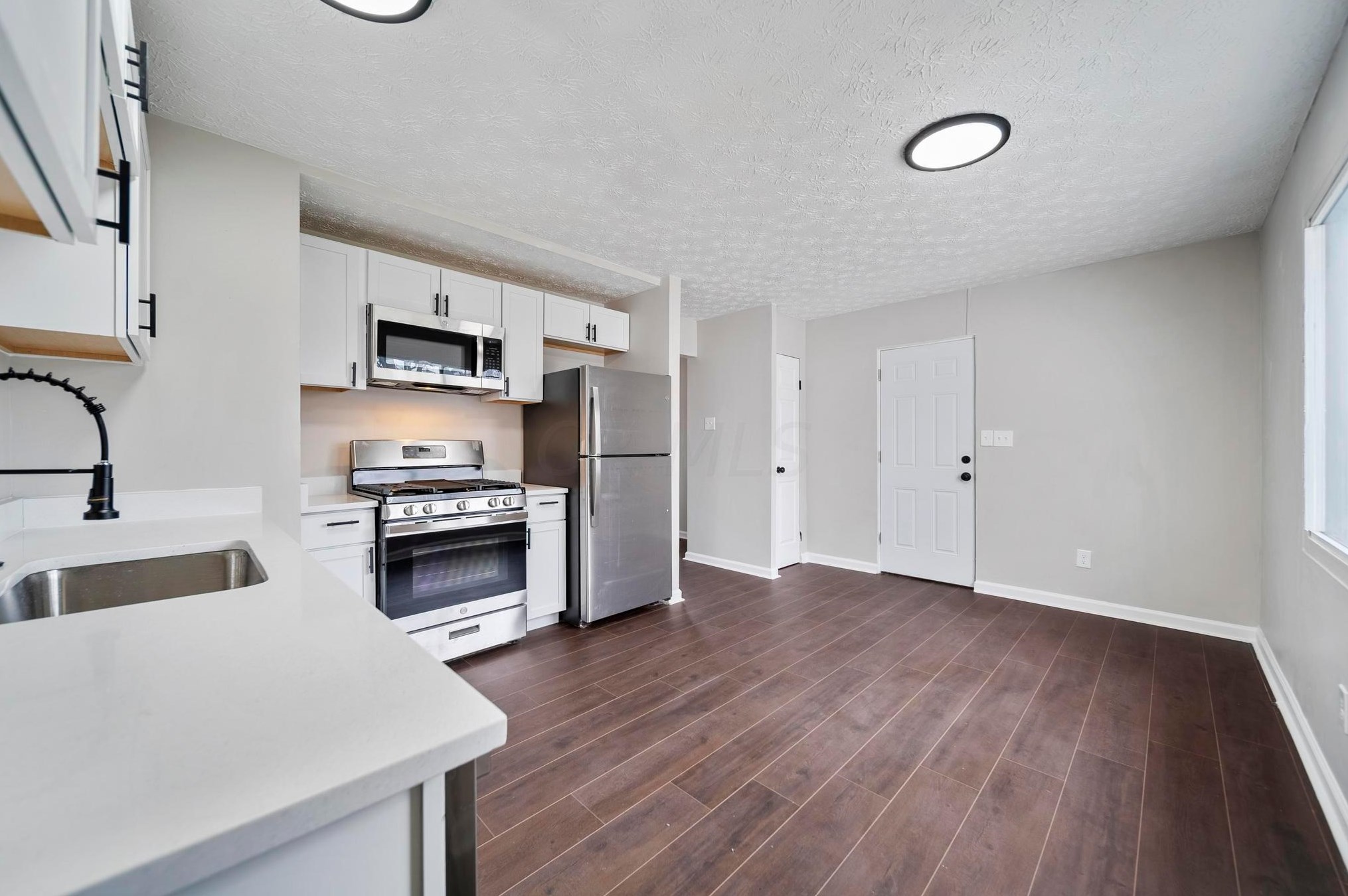 2477 Edsel Ave, Columbus OH  43207-2103 exterior