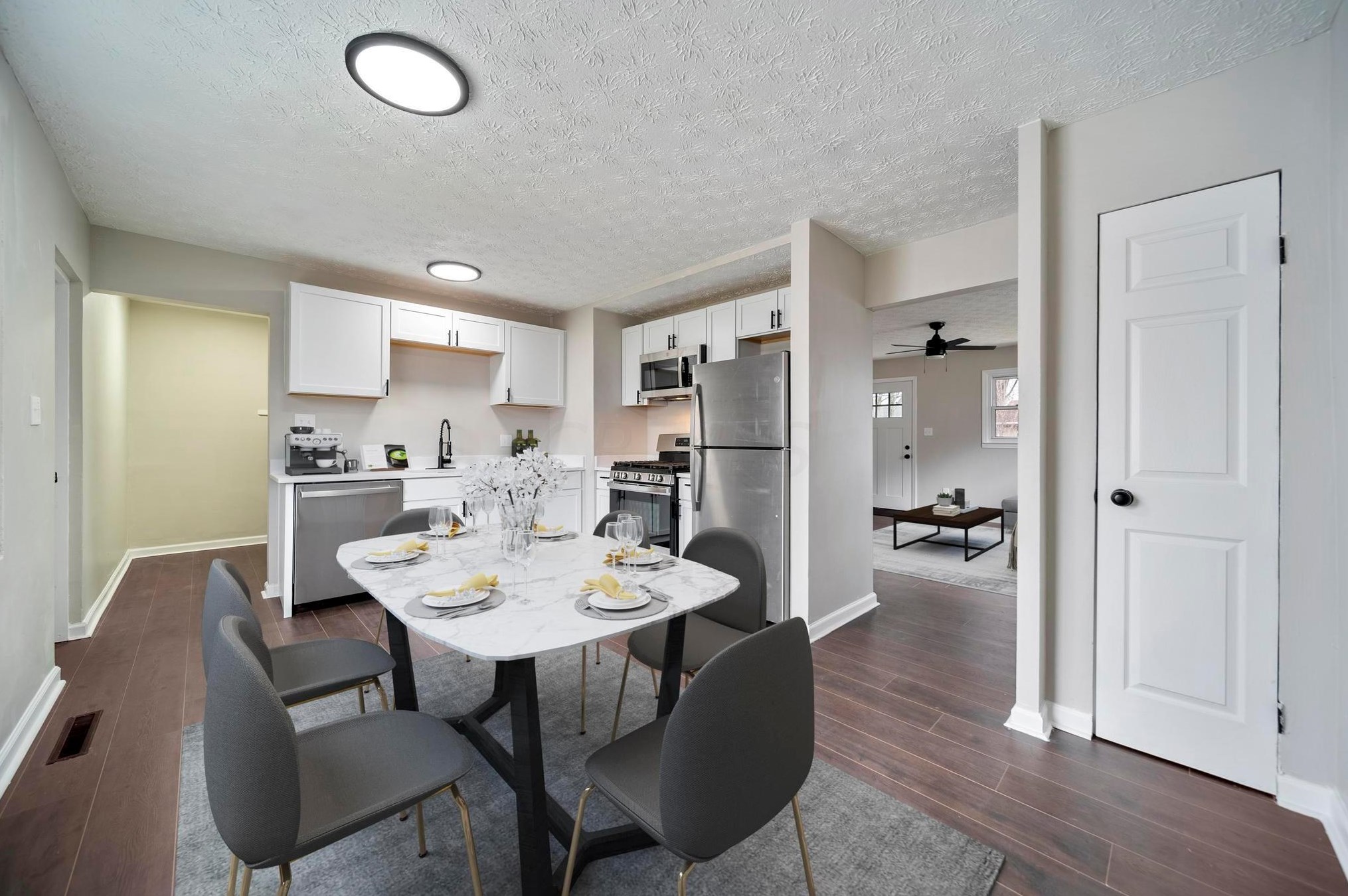 2477 Edsel Ave, Columbus OH  43207-2103 exterior