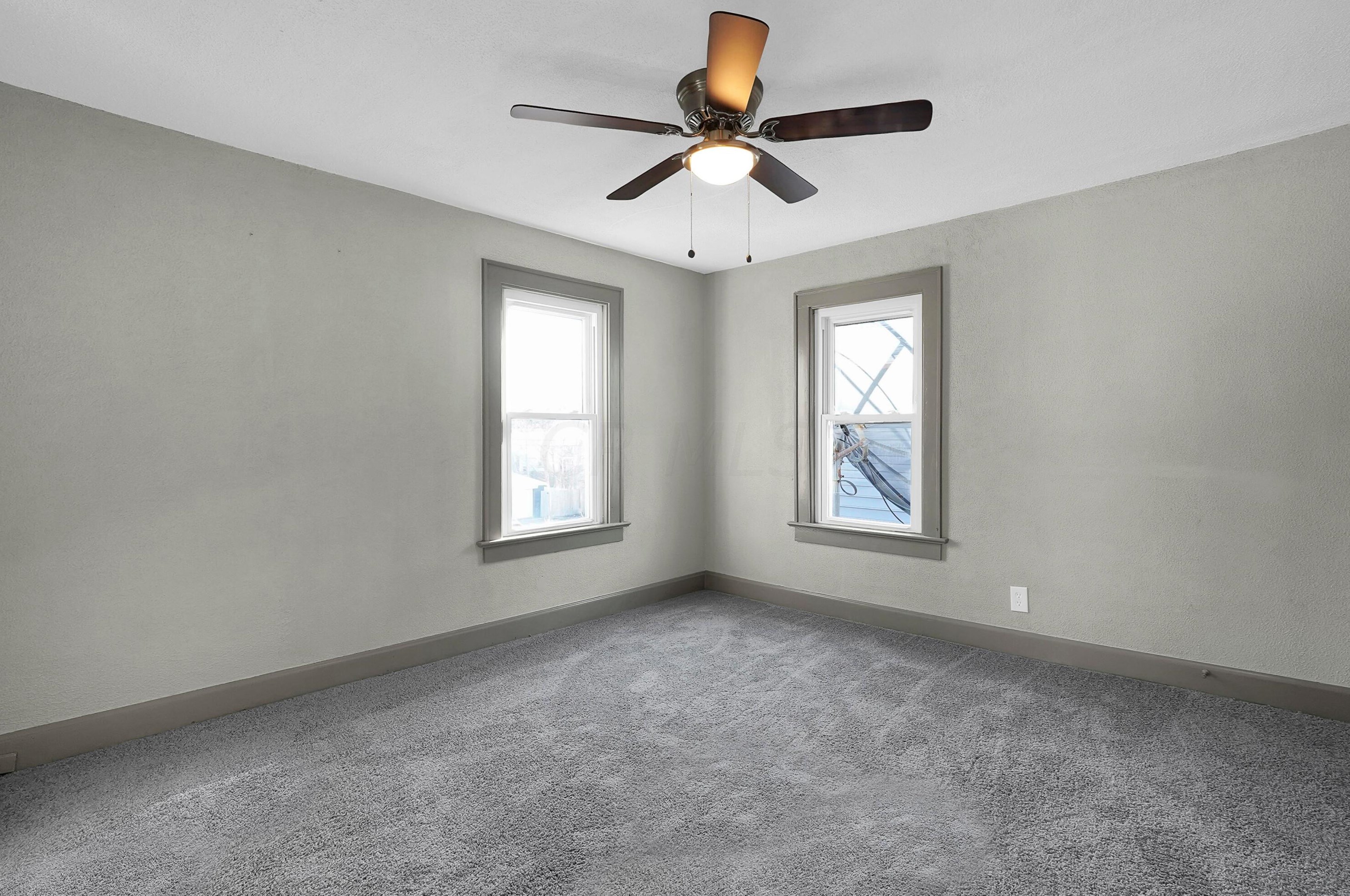 314 Ogden Ave, Columbus OH  43204-3147 exterior