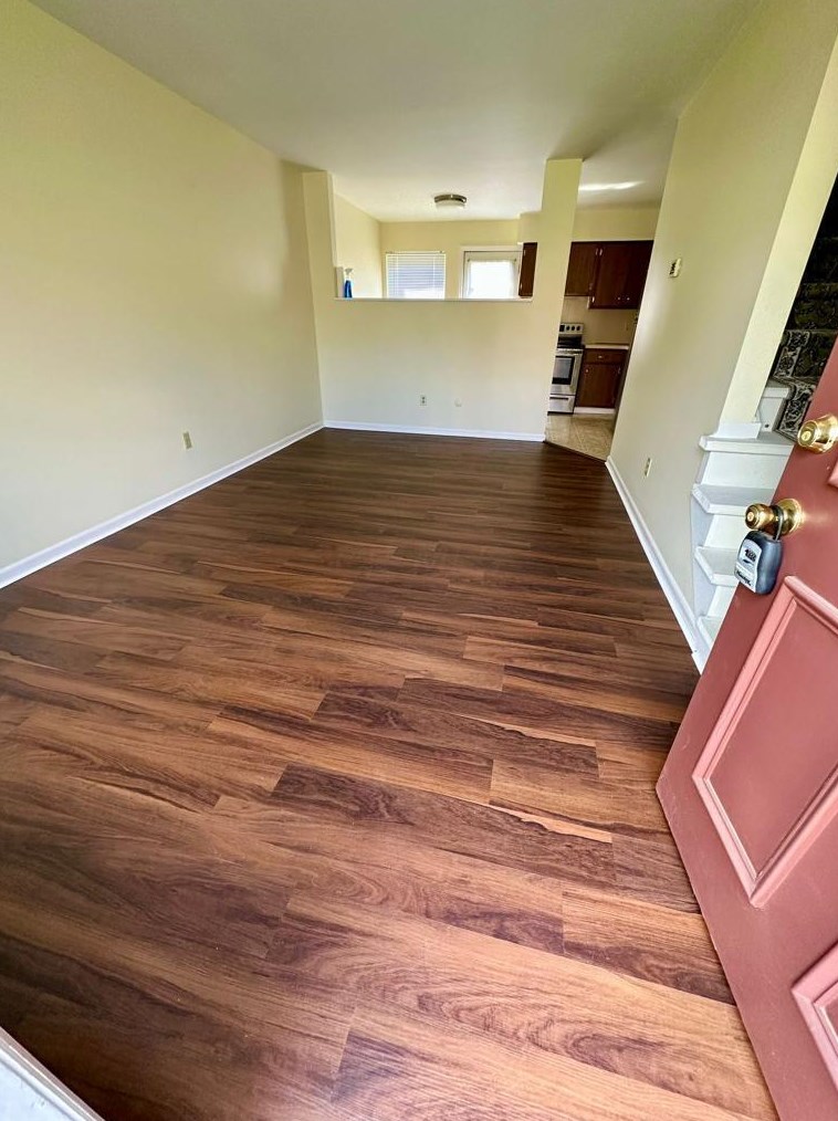 5762 N Pine Tree St #c, Columbus, OH 43229