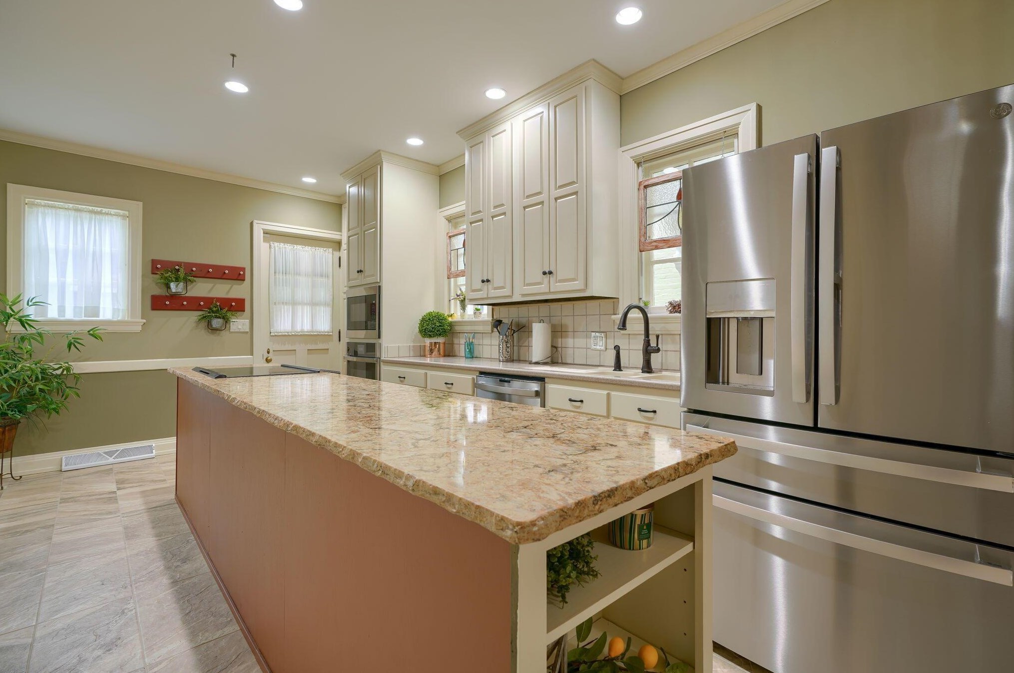 306 High St, Lancaster OH  43130-4427 exterior