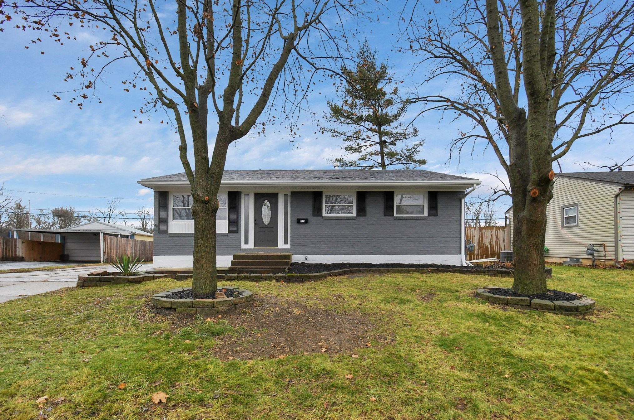 3974 Signal Dr, Columbus, OH 43232-6355
