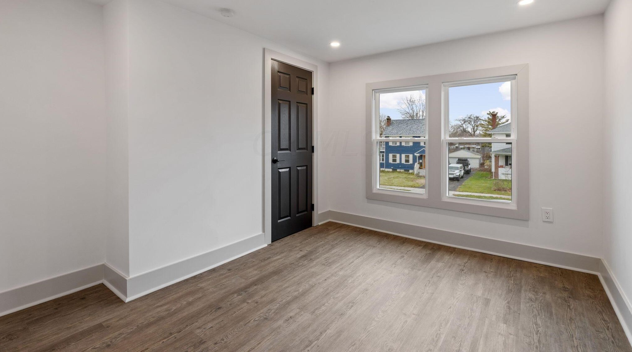 484 Belvidere Ave, Columbus OH  43223-1638 exterior