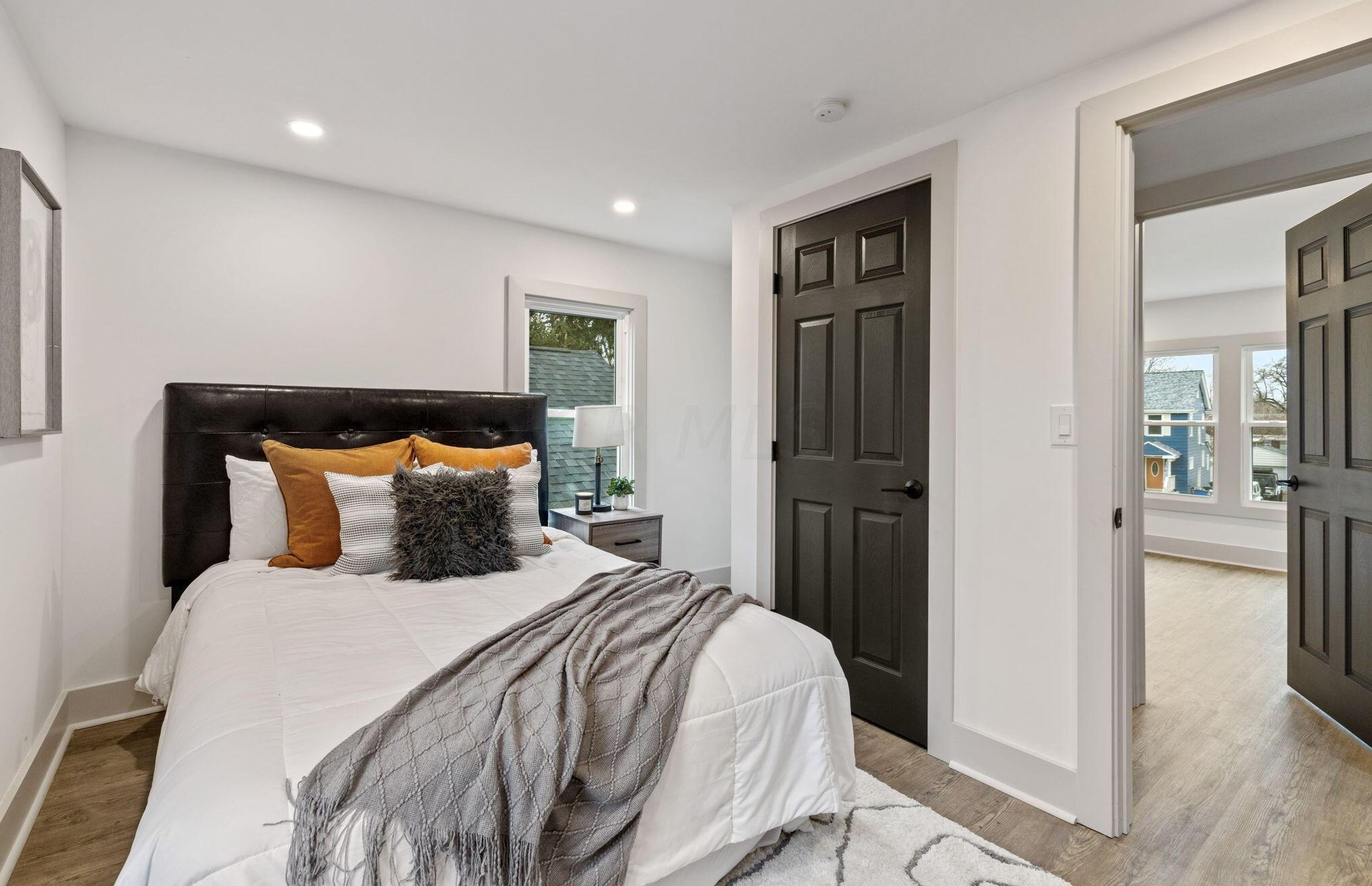 484 Belvidere Ave, Columbus OH  43223-1638 exterior