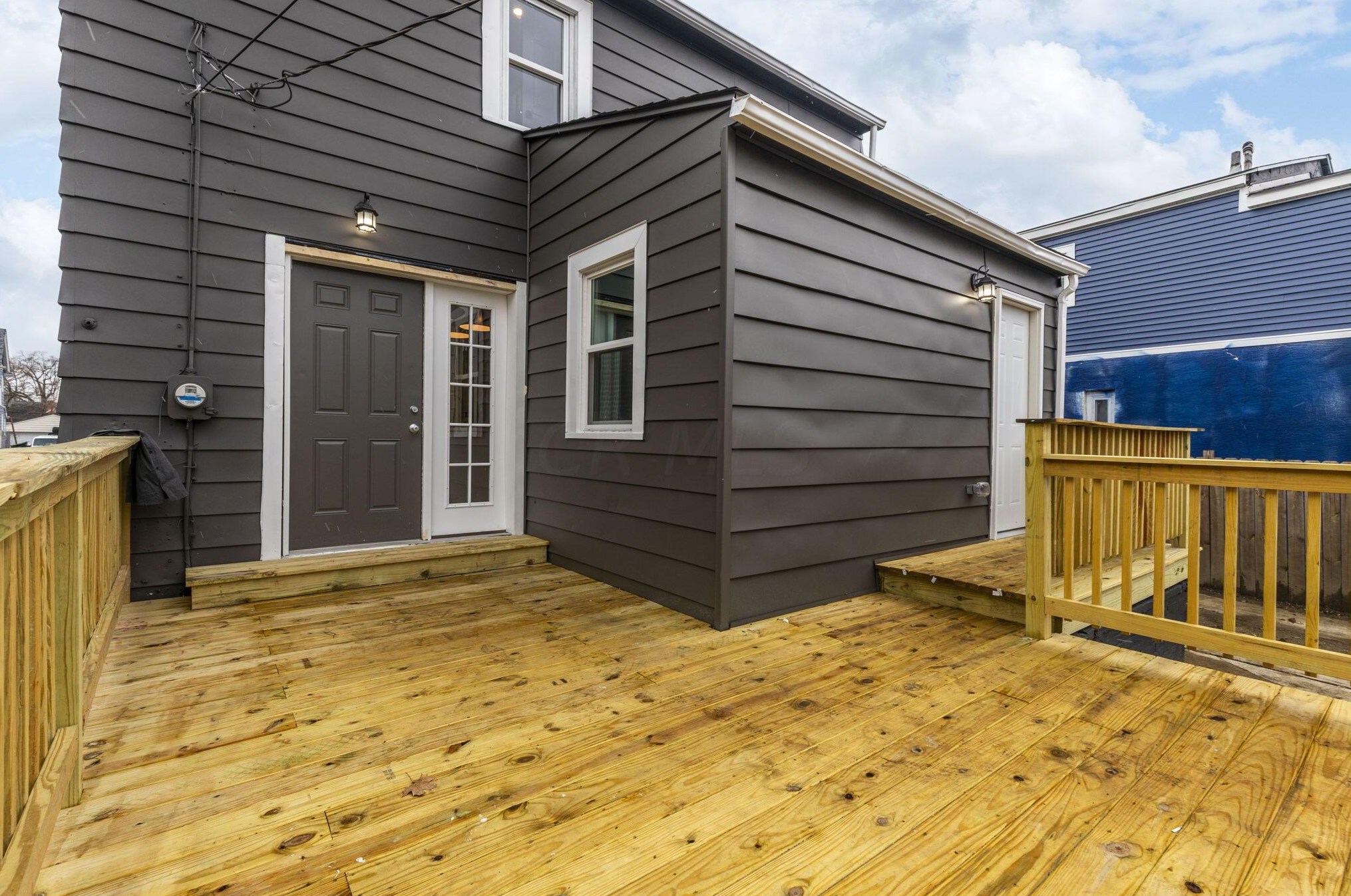 484 Belvidere Ave, Columbus OH  43223-1638 exterior