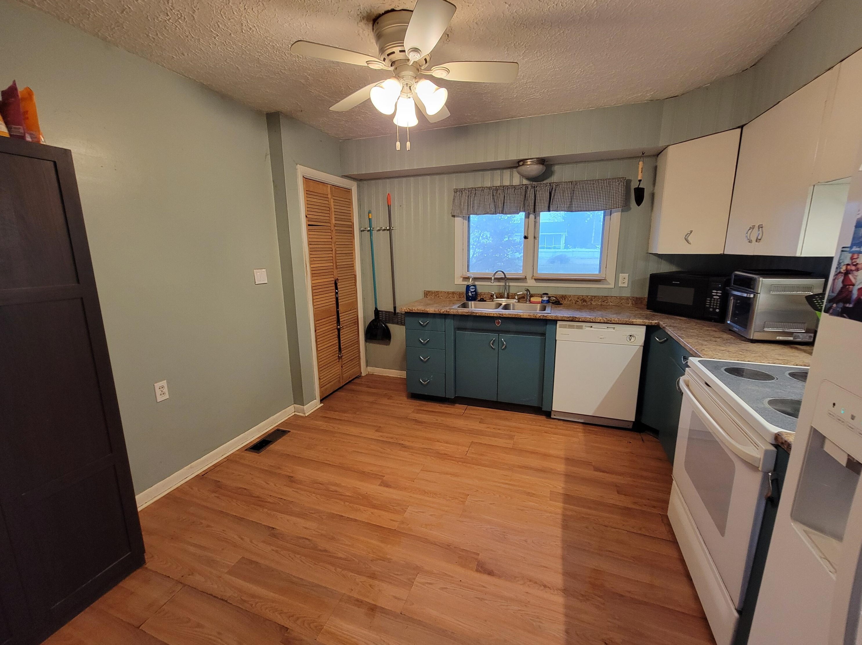 313 Pennsylvania Ave, Delaware, OH 43015