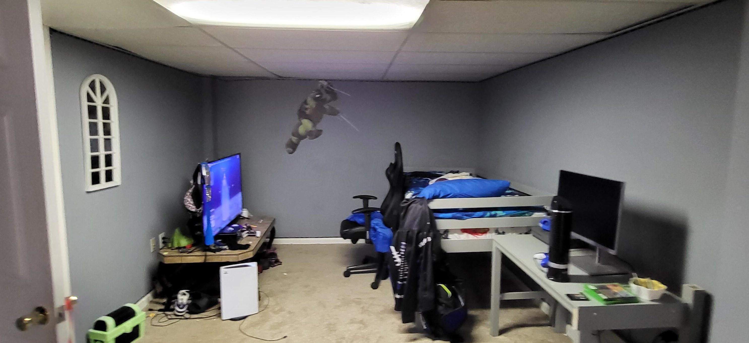 5018 Zimmer Dr, Columbus OH  43232-6046 exterior