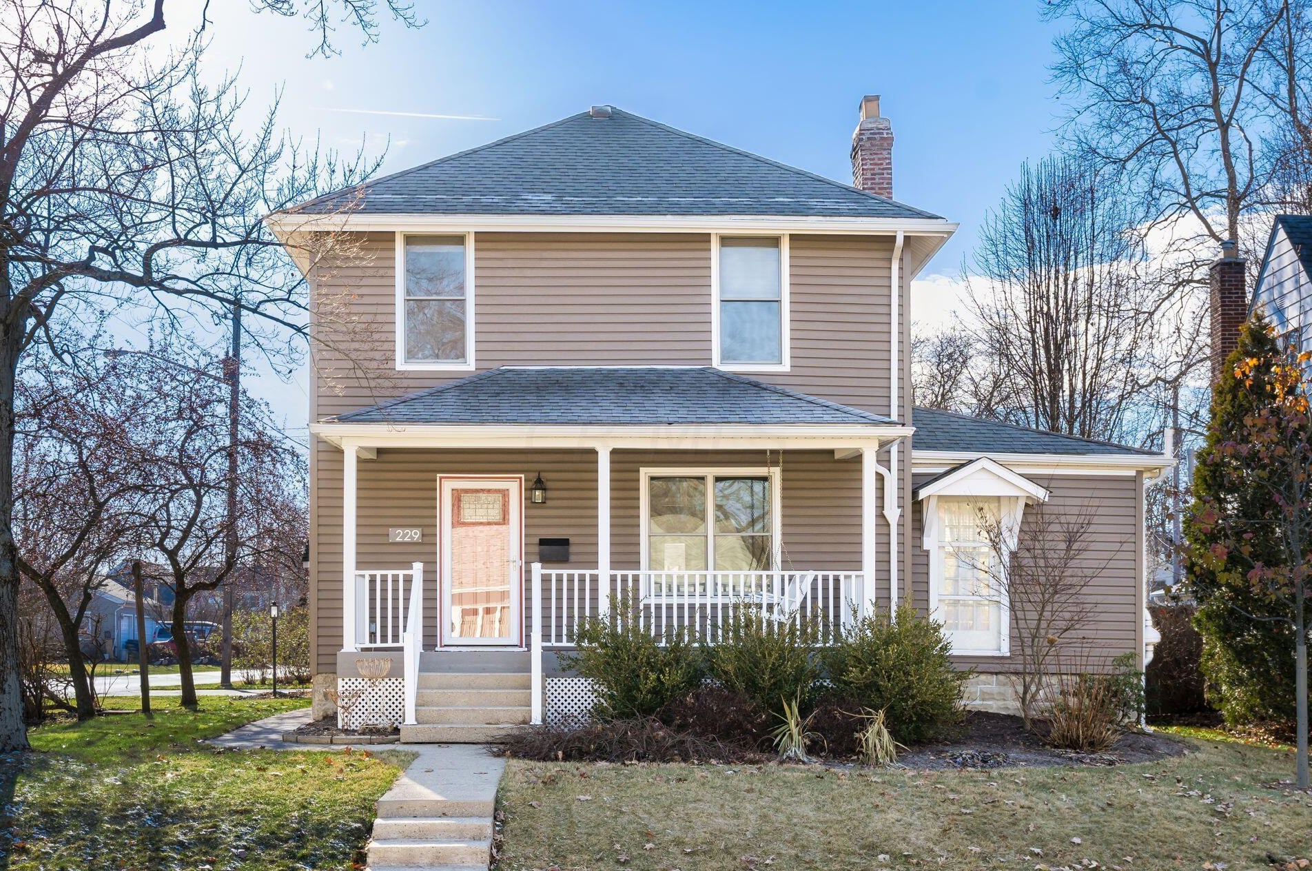 229 Beaumont Rd, Columbus, OH 43214-2143
