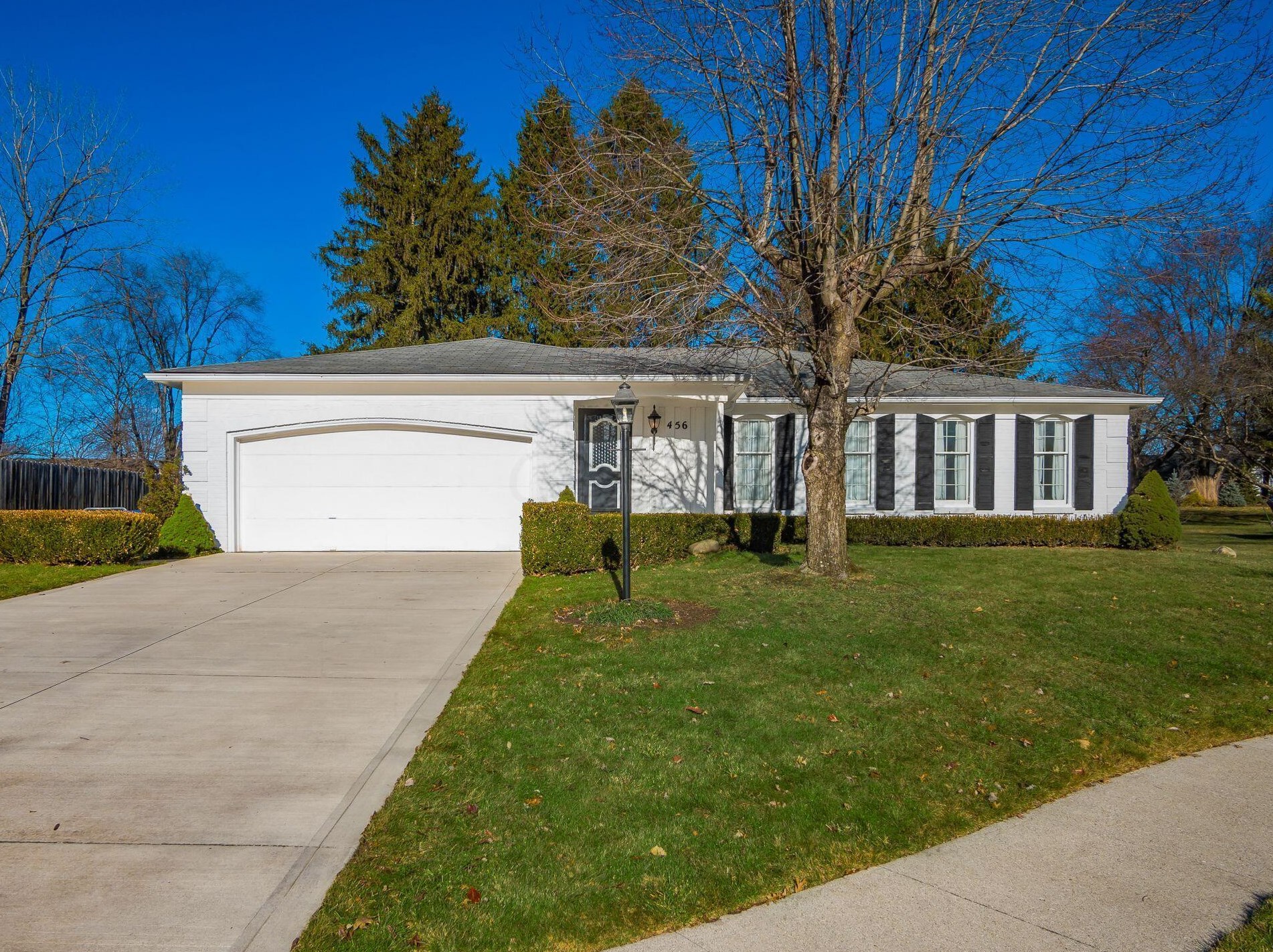 456 Allanby Ct, Columbus, OH 43230-2201