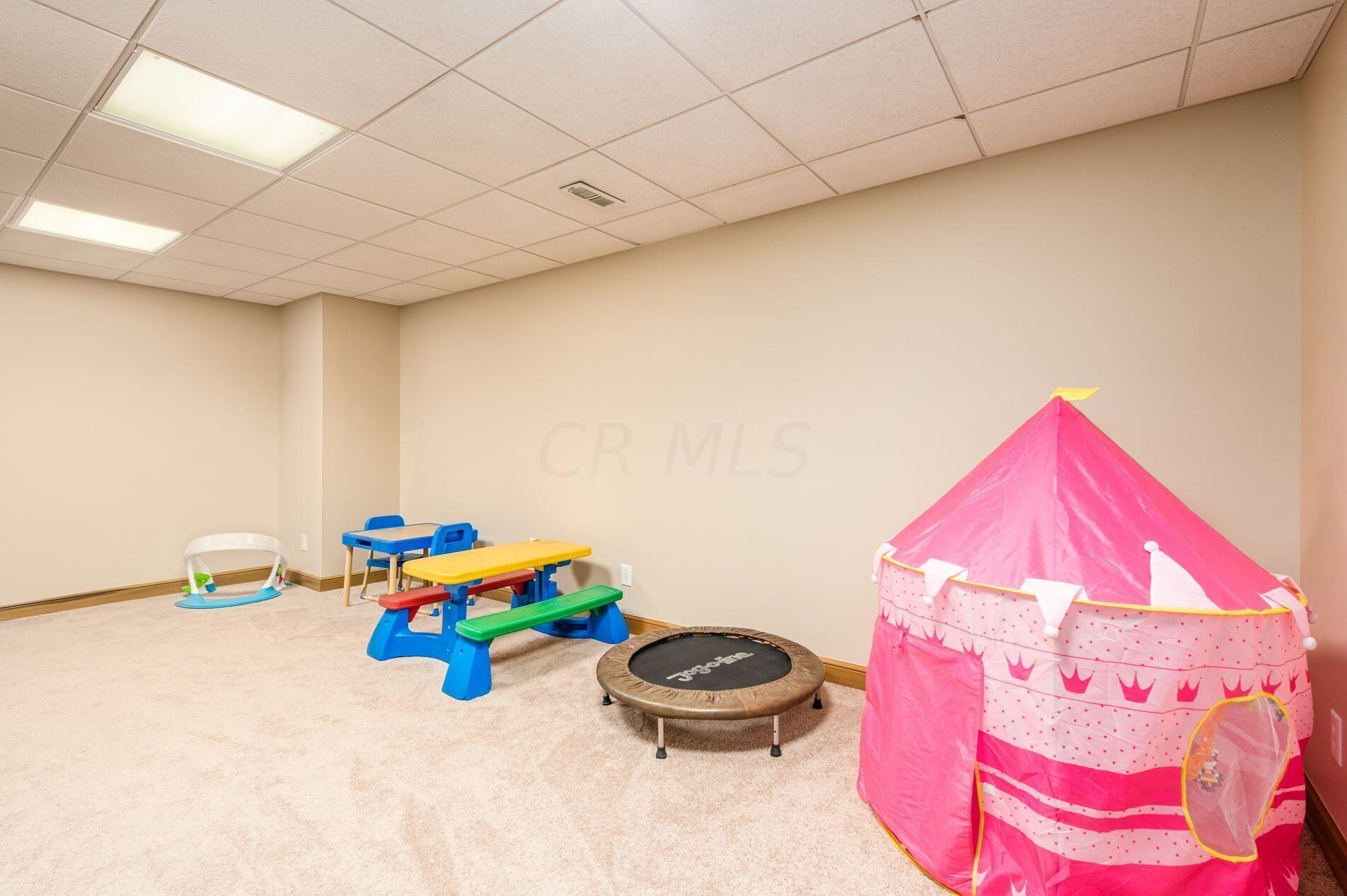 13265 Wellesley Dr, Pickerington OH  43147-8312 exterior